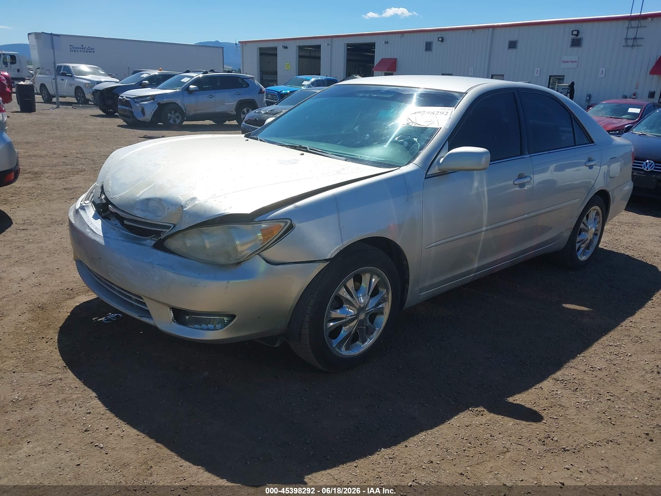 2005 Toyota Camry Le Silver vin: 4T1BE30K55U055181
