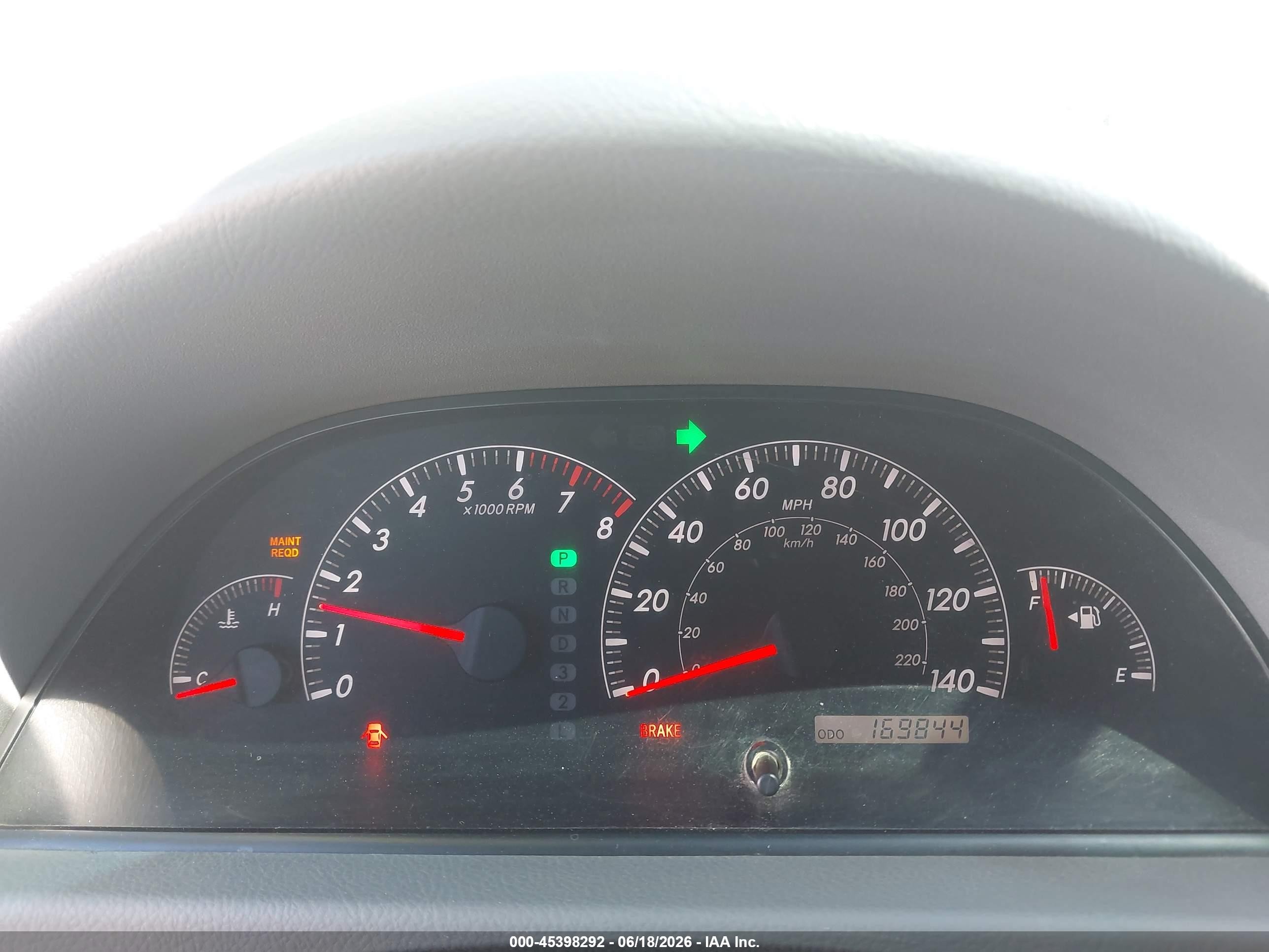 2005 Toyota Camry Le Silver vin: 4T1BE30K55U055181