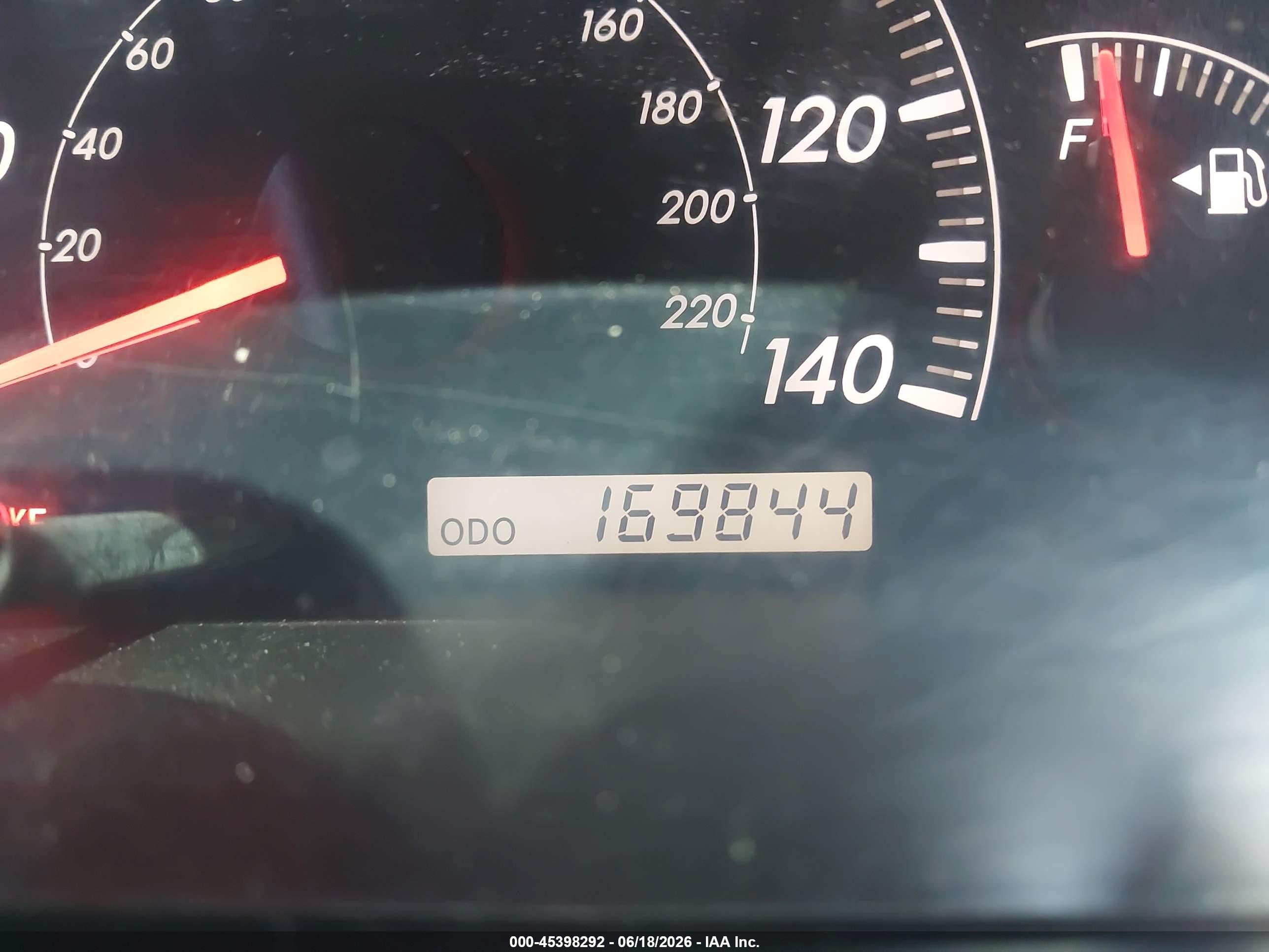 2005 Toyota Camry Le Silver vin: 4T1BE30K55U055181