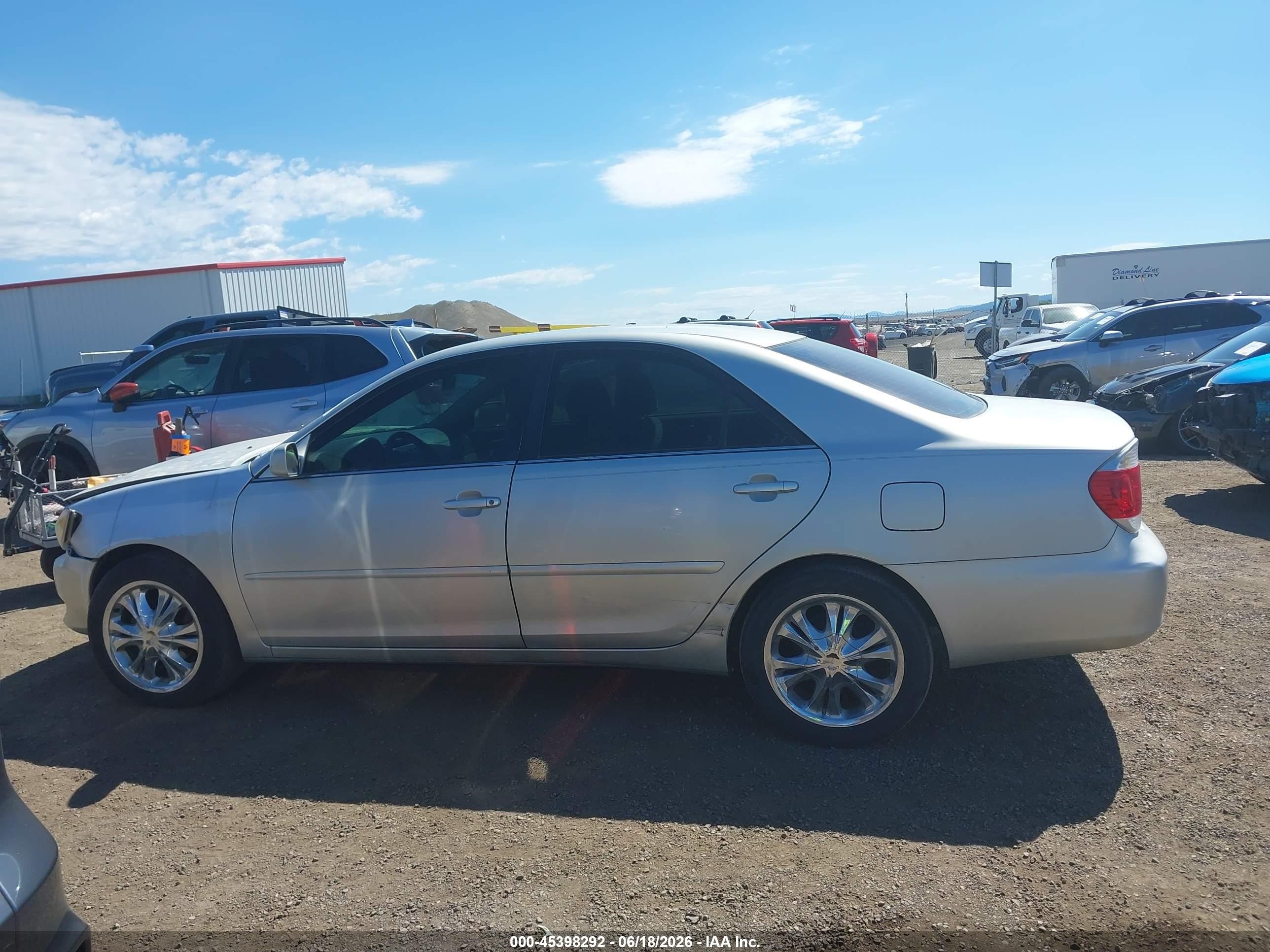 2005 Toyota Camry Le Silver vin: 4T1BE30K55U055181