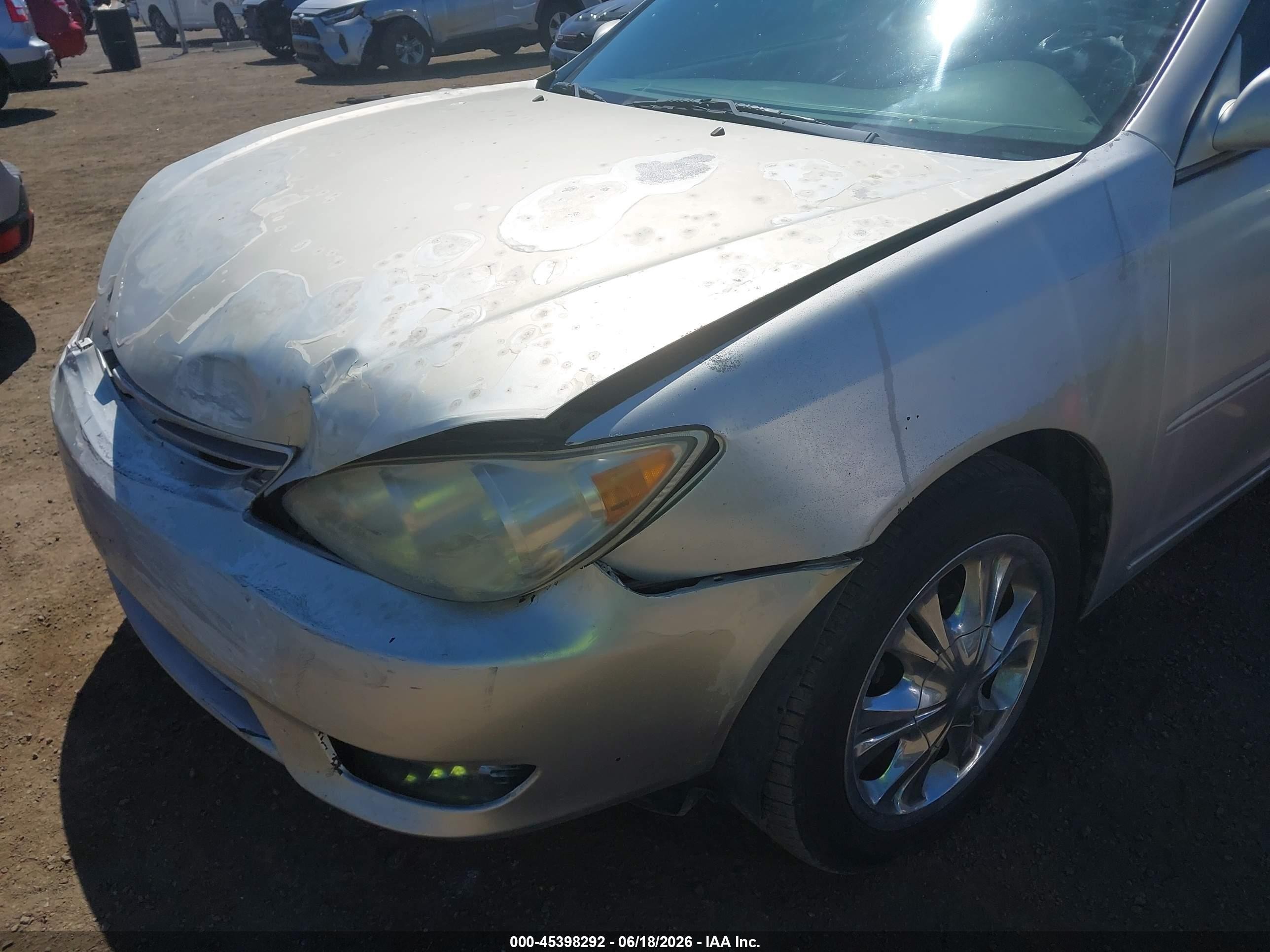 2005 Toyota Camry Le Silver vin: 4T1BE30K55U055181