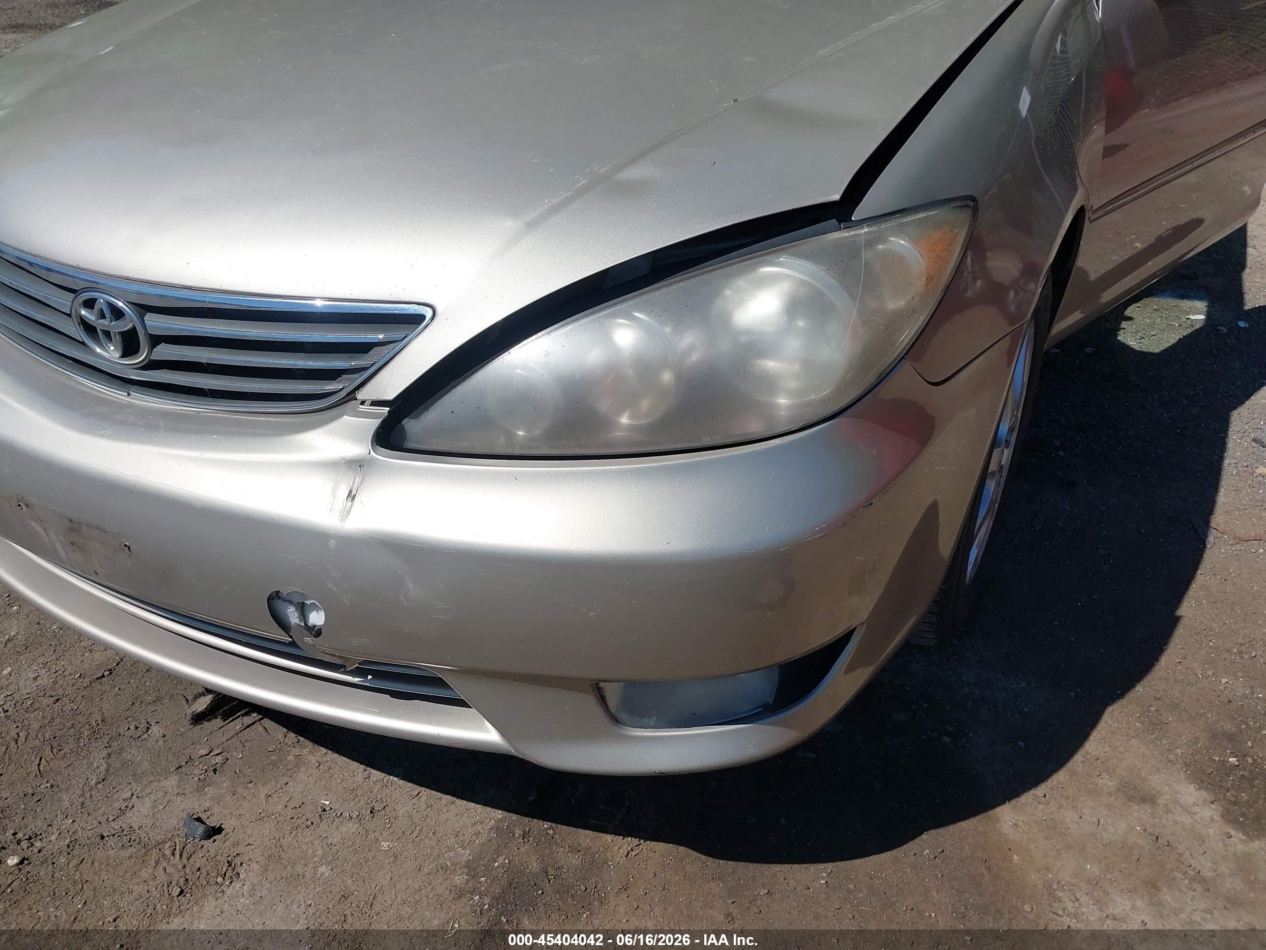 2005 Toyota Camry Xle Beige vin: 4T1BE30K55U077827