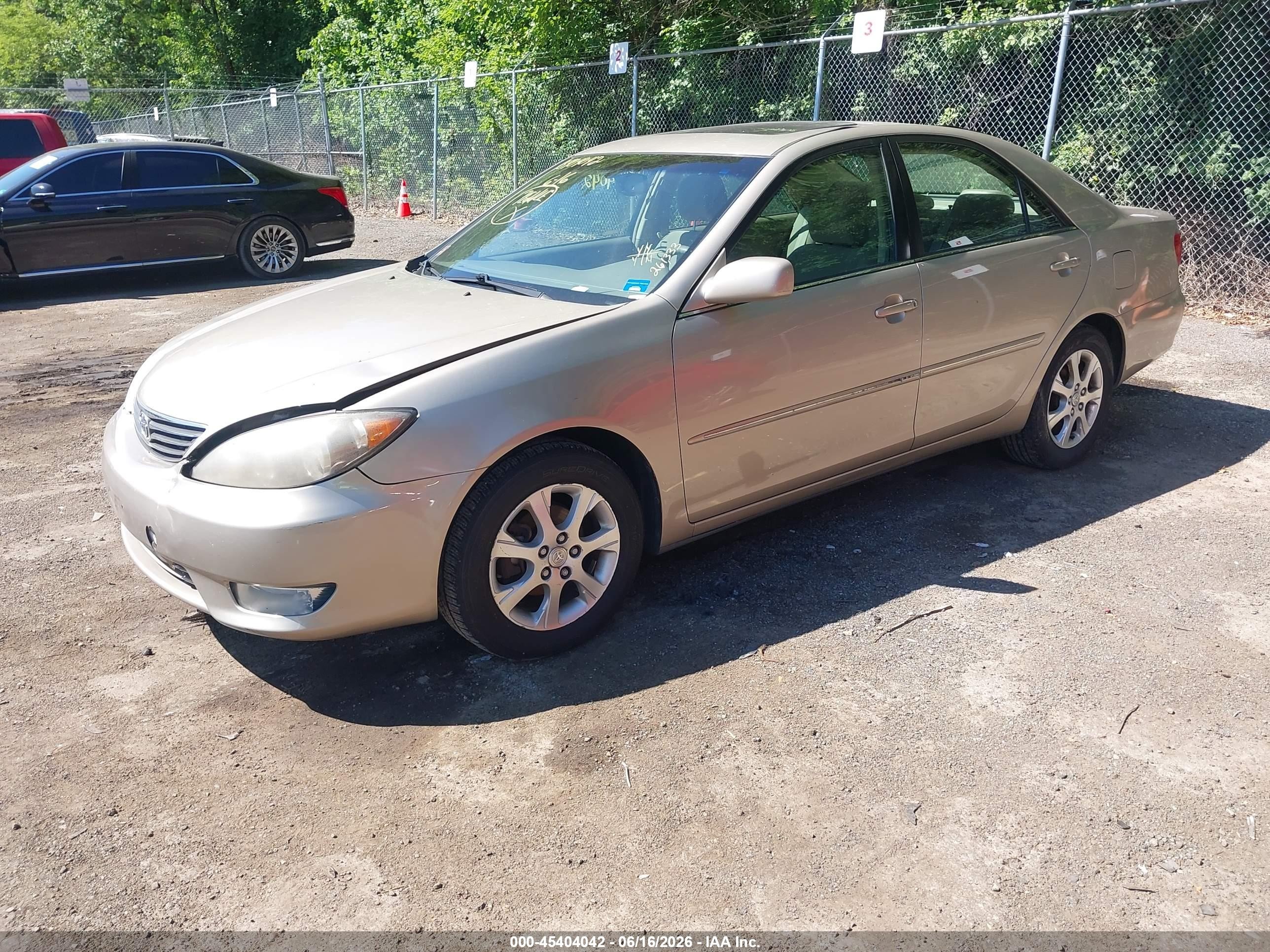 2005 Toyota Camry Xle Beige vin: 4T1BE30K55U077827