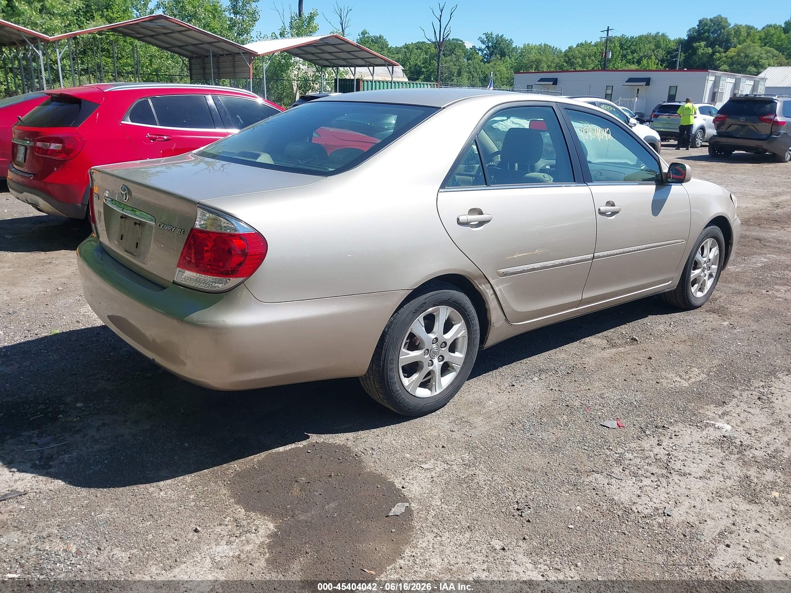 2005 Toyota Camry Xle Beige vin: 4T1BE30K55U077827