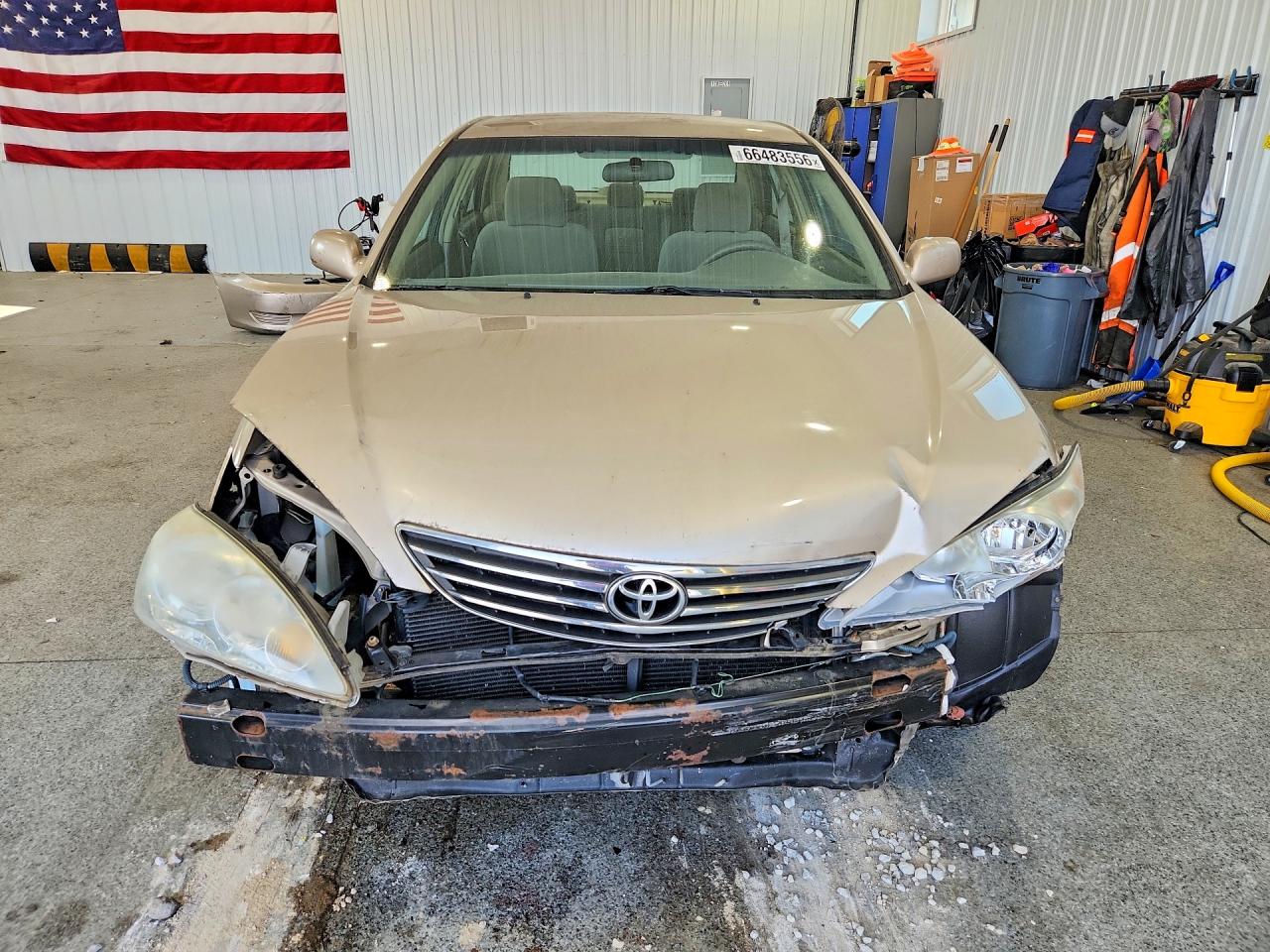 2005 Toyota Camry Le Beige vin: 4T1BE30K55U515553