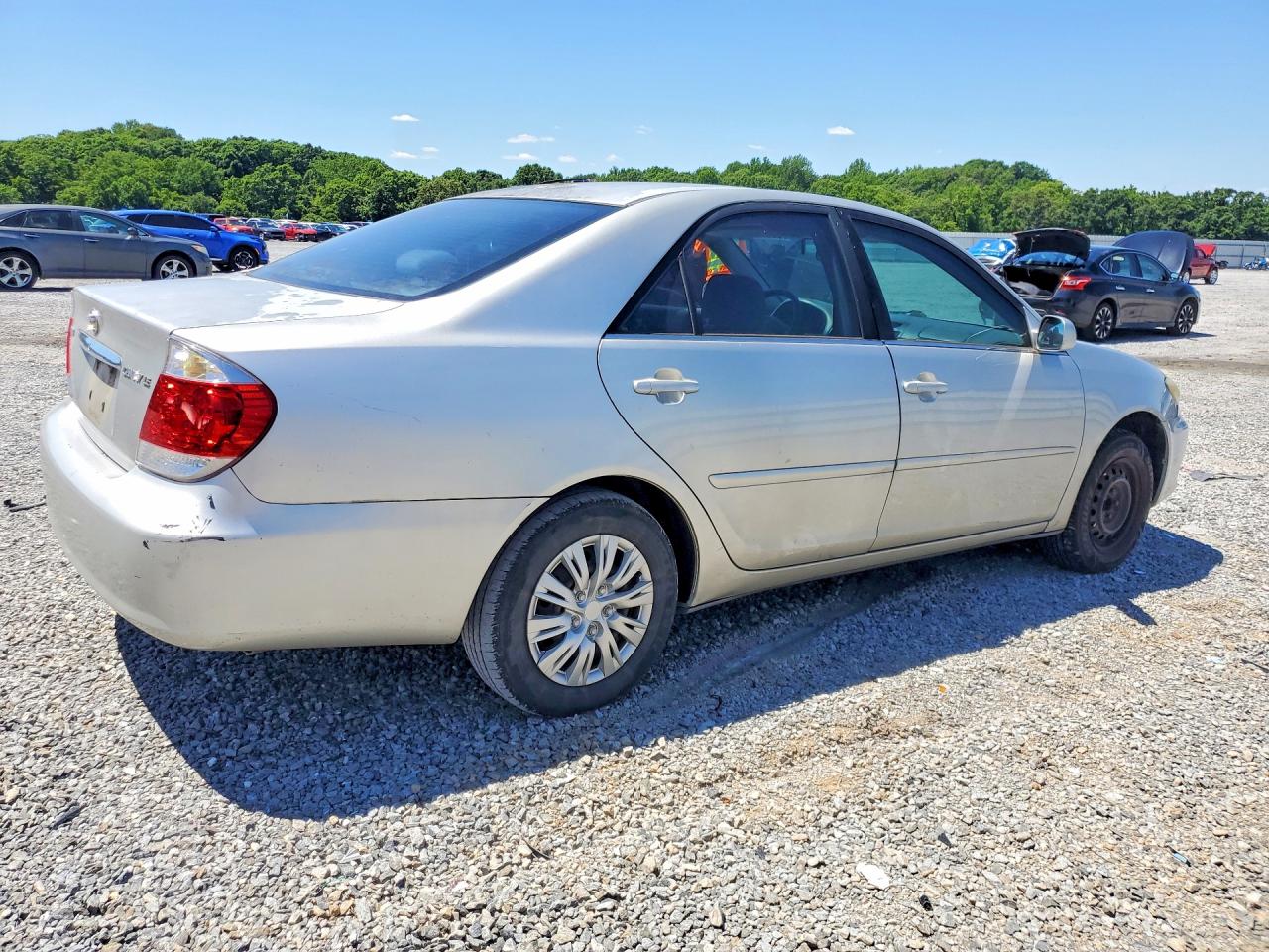 2005 Toyota Camry Le Silver vin: 4T1BE30K55U529811