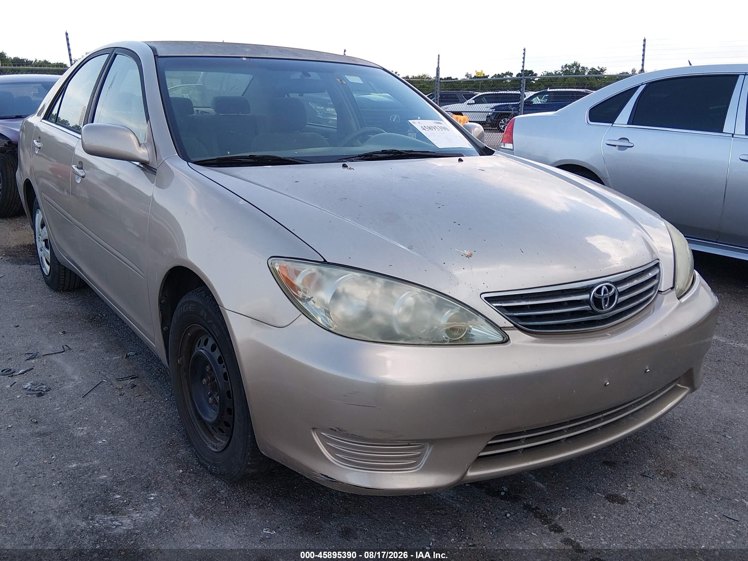 2005 Toyota Camry Le Бежевый vin: 4T1BE30K55U961766