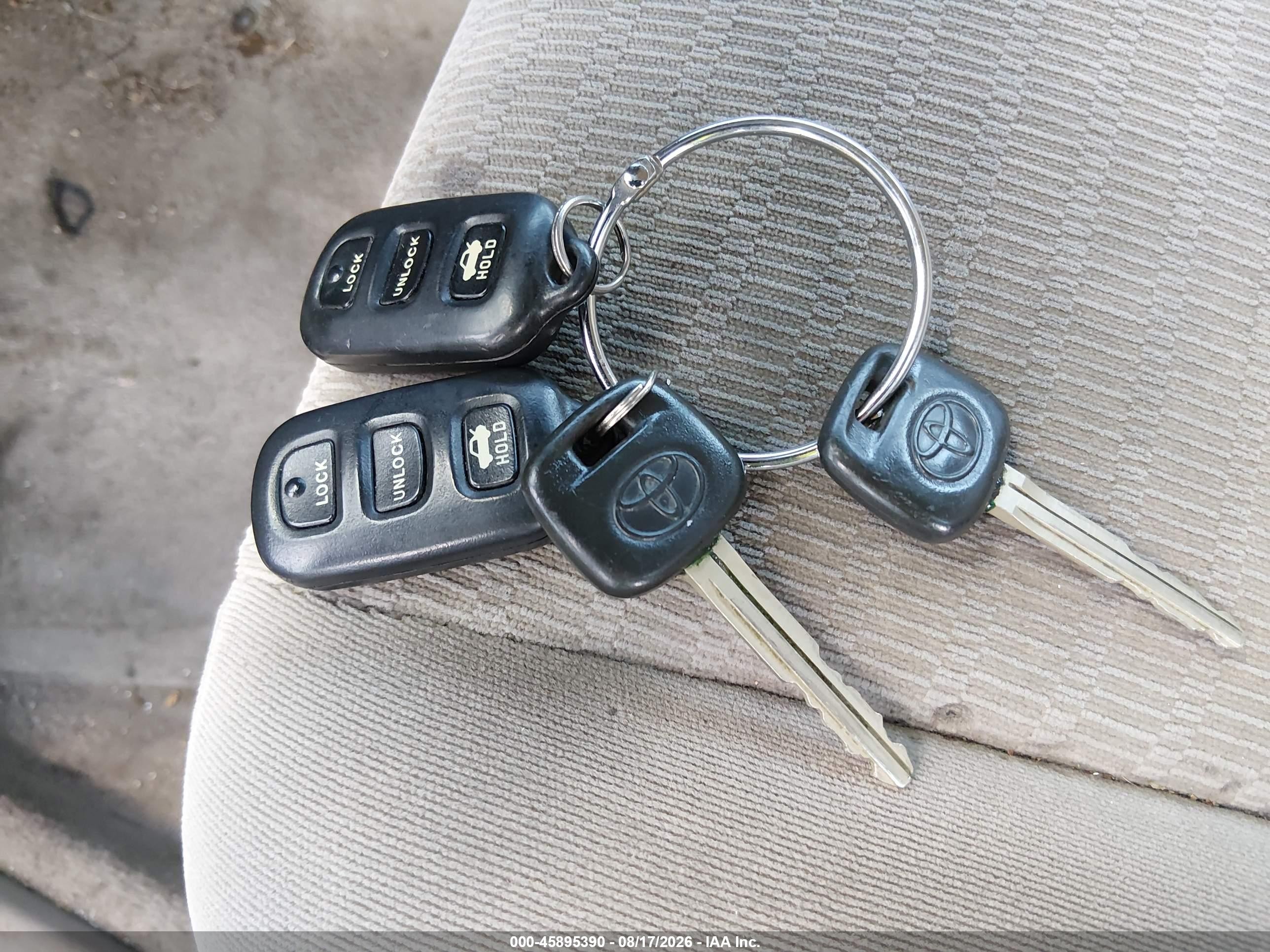 2005 Toyota Camry Le Бежевый vin: 4T1BE30K55U961766