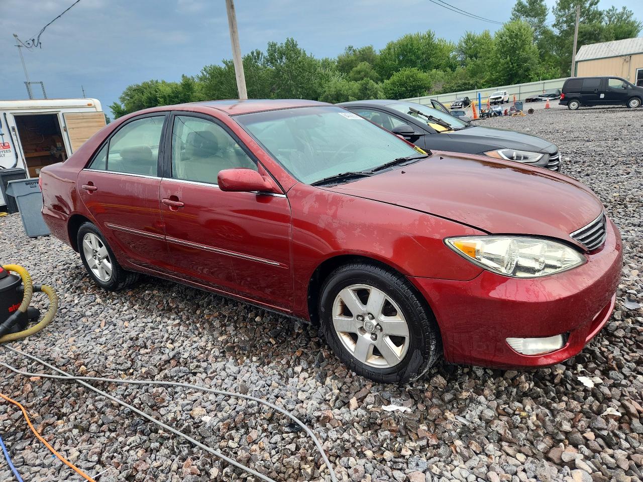 2006 Toyota Camry Xle Maroon vin: 4T1BE30K56U118202