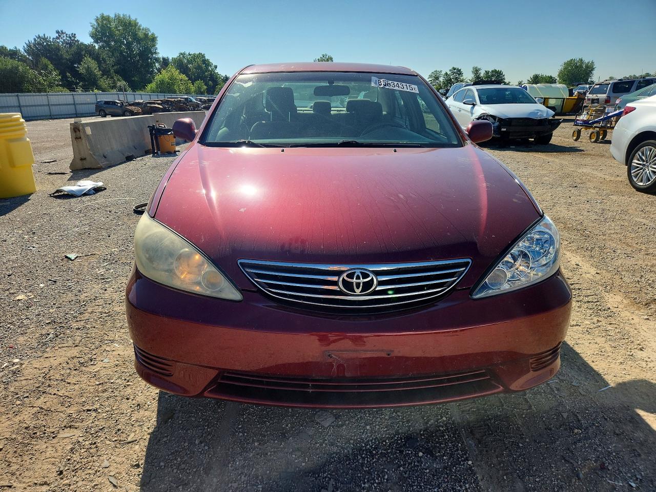 2006 Toyota Camry Le Red vin: 4T1BE30K56U125277