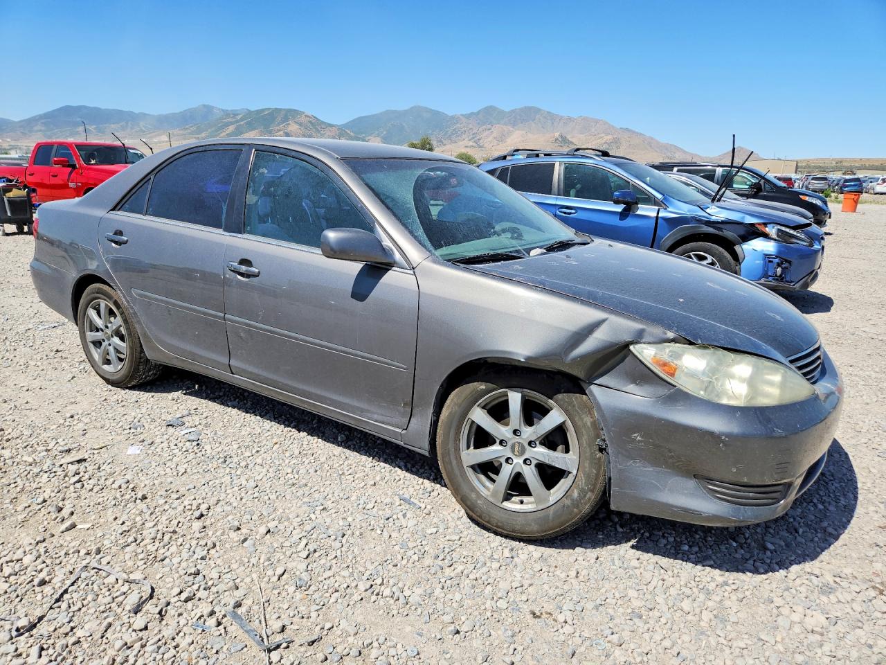 2006 Toyota Camry Le Gold vin: 4T1BE30K56U685932