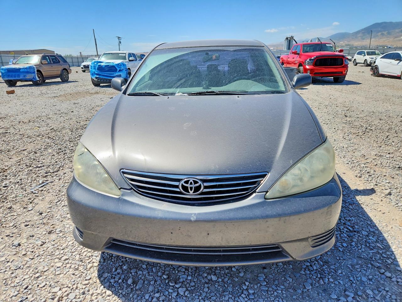 2006 Toyota Camry Le Gold vin: 4T1BE30K56U685932
