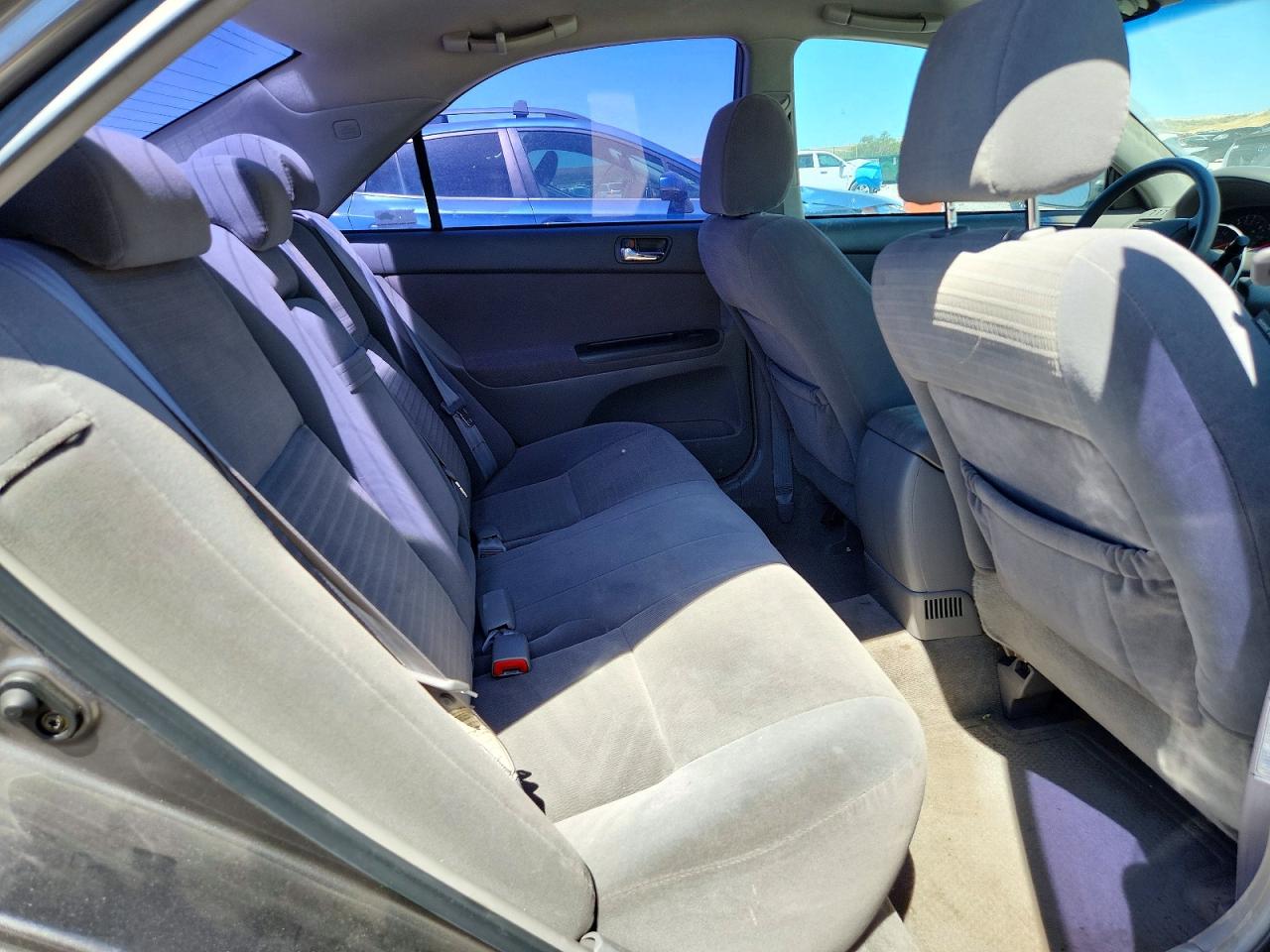 2006 Toyota Camry Le Gold vin: 4T1BE30K56U685932