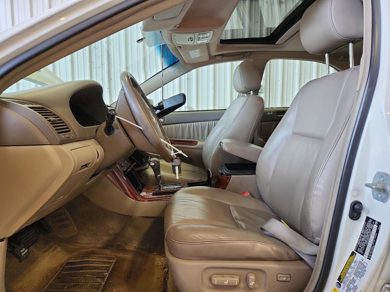 2006 Toyota Camry Xle White vin: 4T1BE30K56U705340
