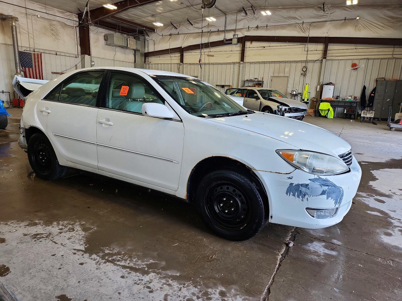 2006 Toyota Camry Xle White vin: 4T1BE30K56U705340