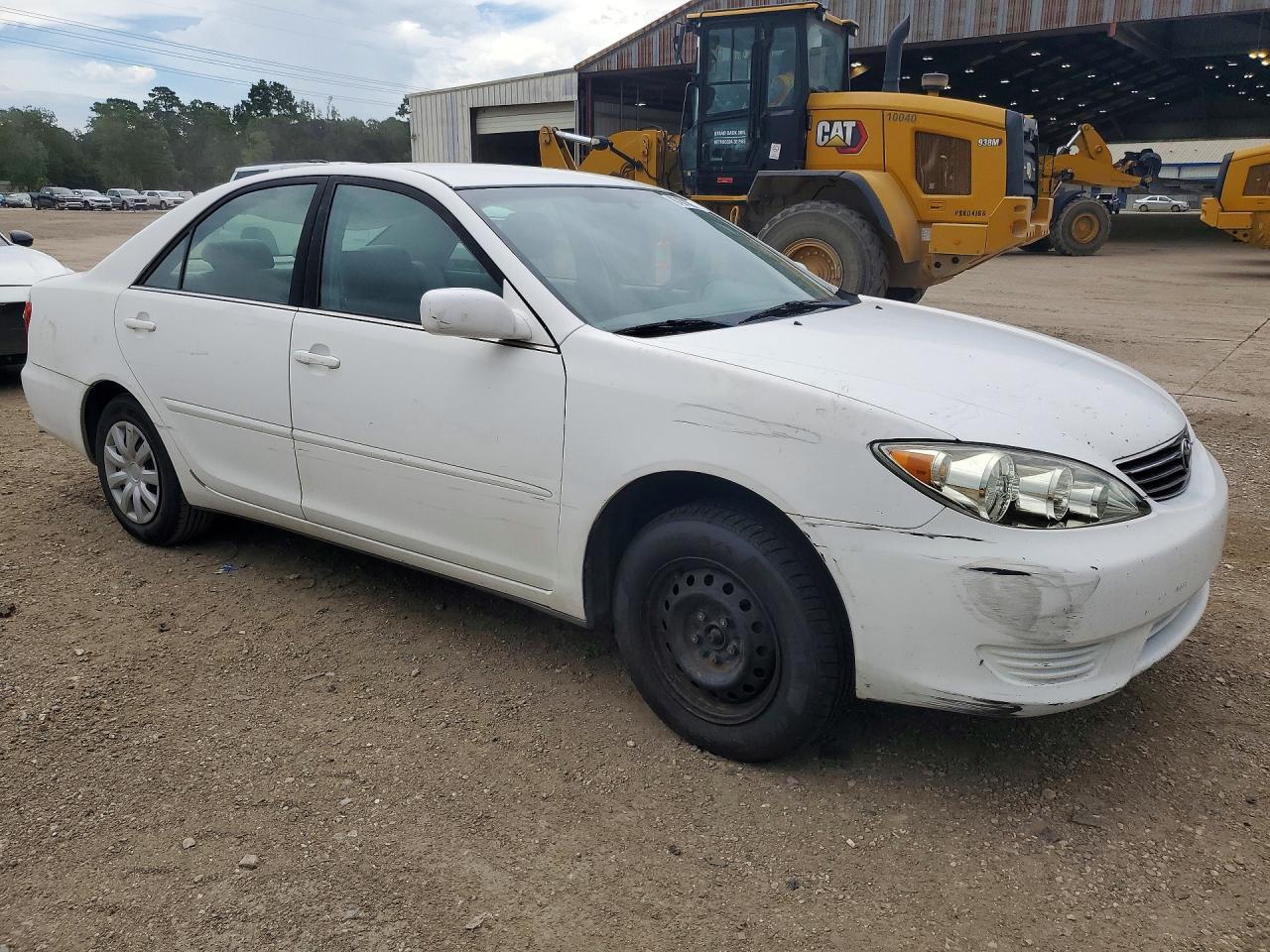 2006 Toyota Camry Le White vin: 4T1BE30K56U716922