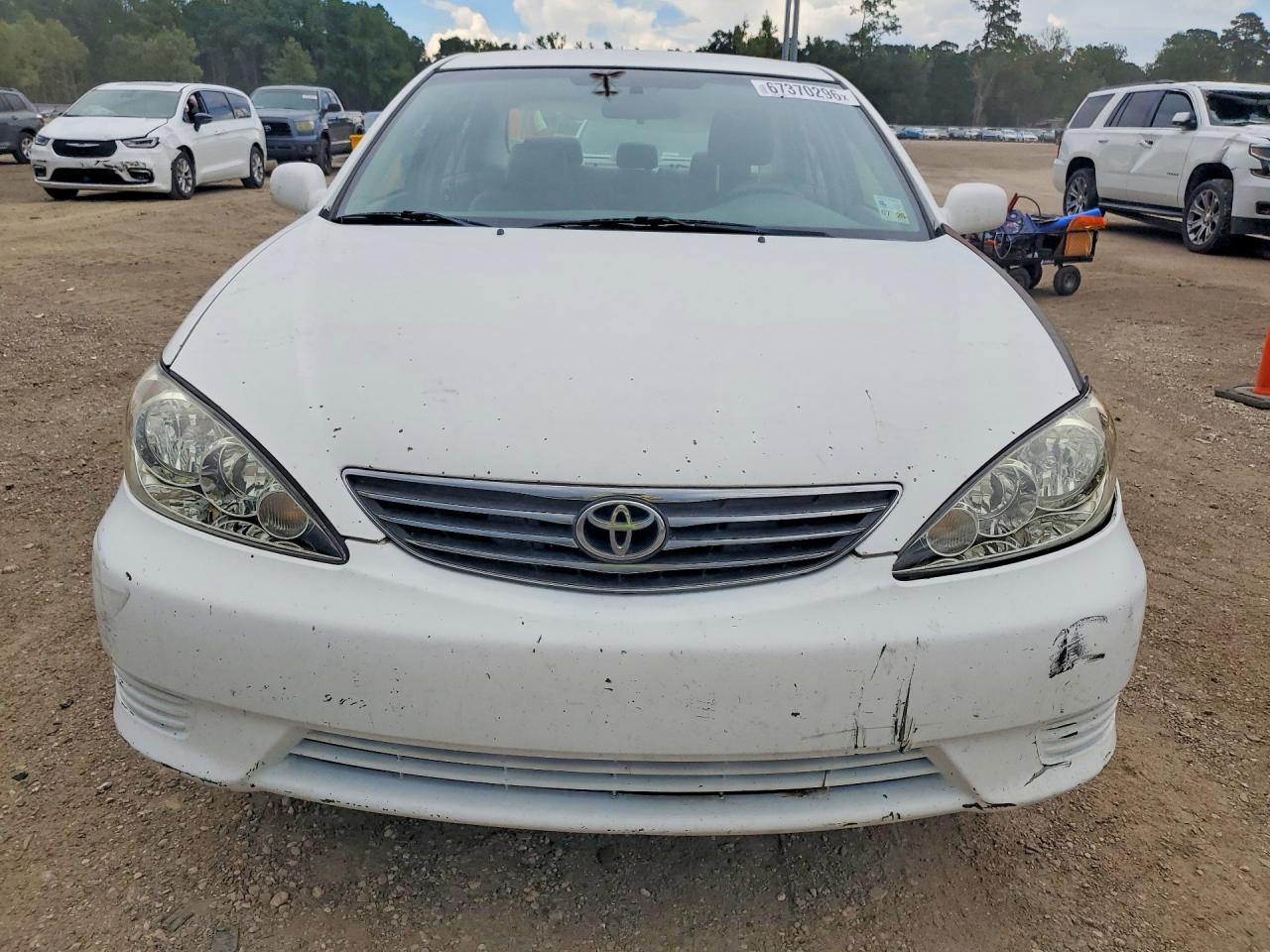 2006 Toyota Camry Le White vin: 4T1BE30K56U716922