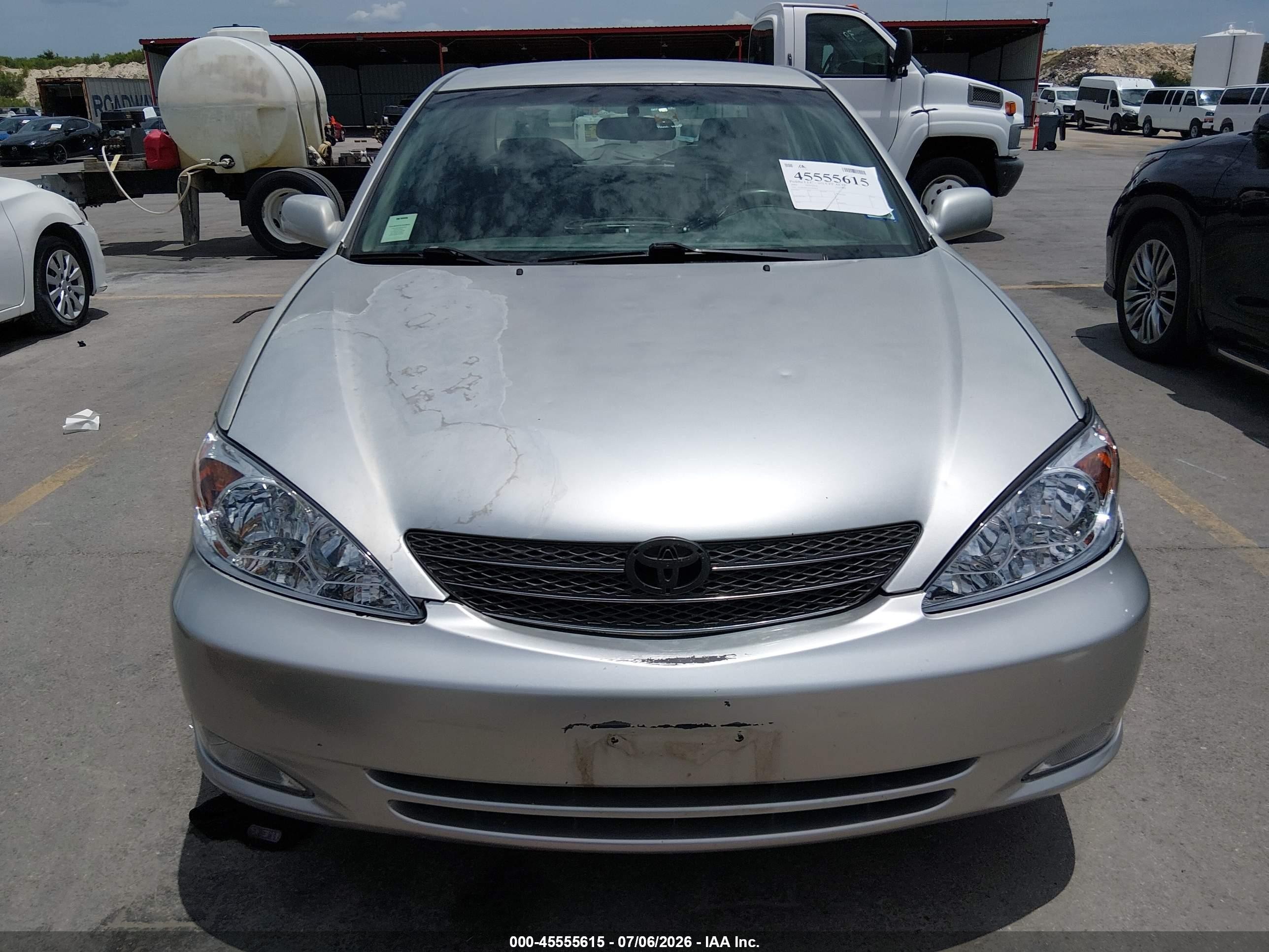 2002 Toyota Camry Le Silver vin: 4T1BE30K62U019821