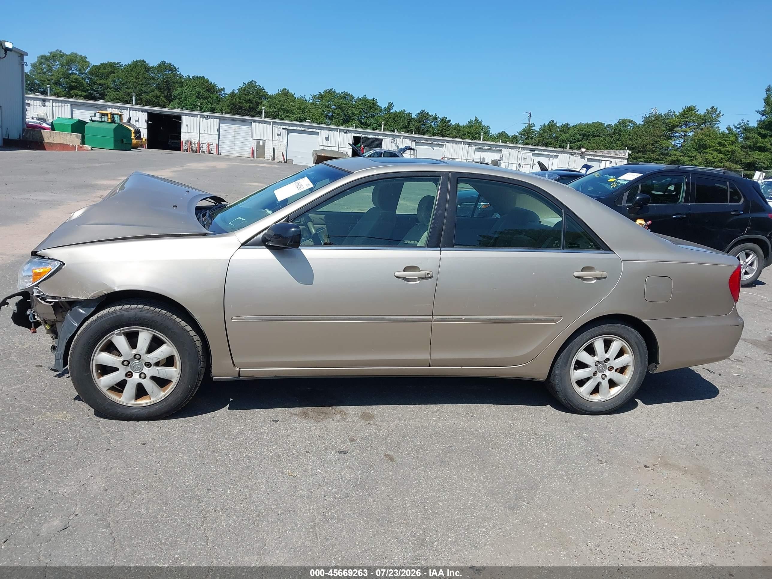 2002 Toyota Camry Xle Champagne vin: 4T1BE30K62U513869