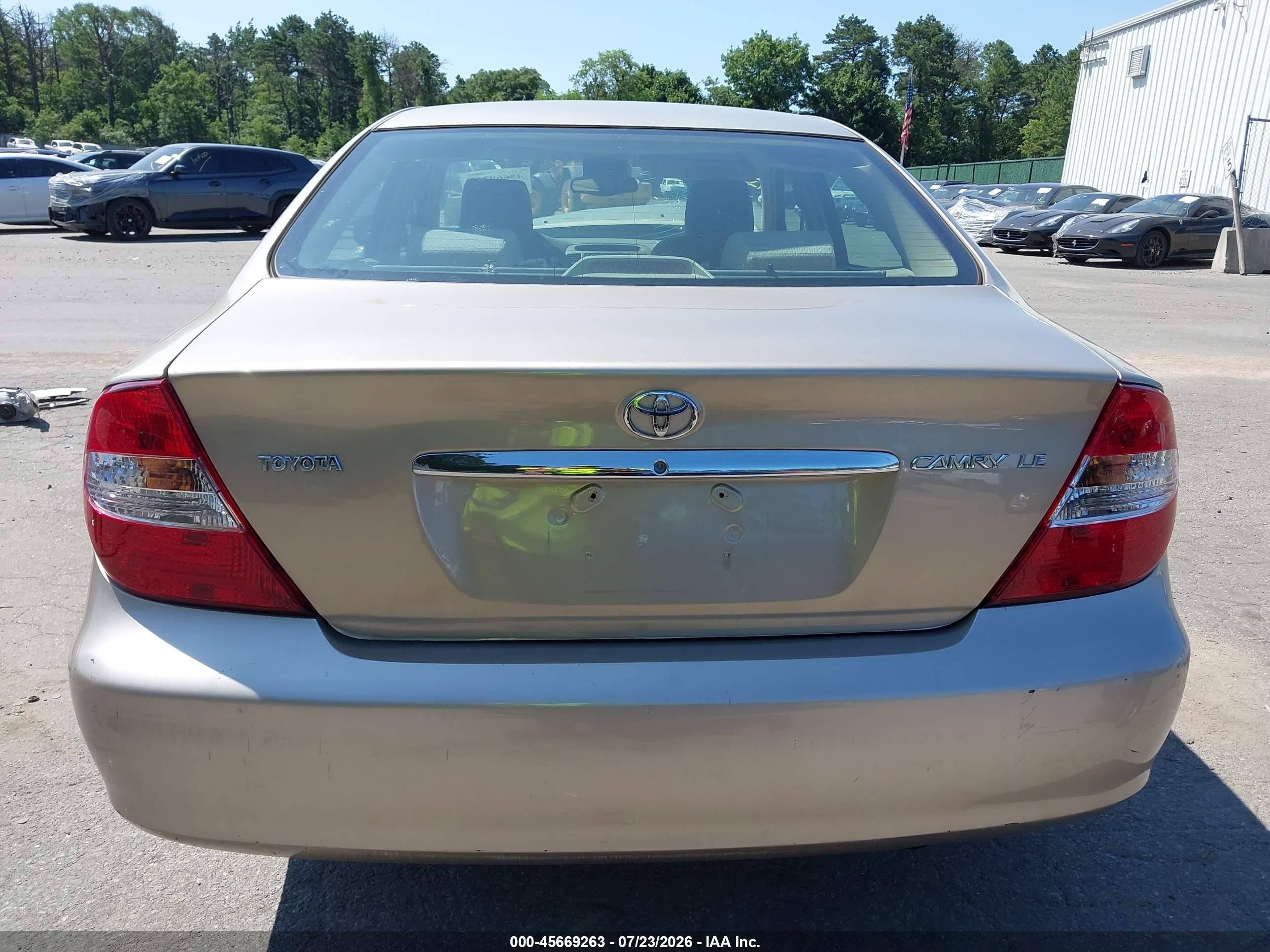 2002 Toyota Camry Xle Champagne vin: 4T1BE30K62U513869