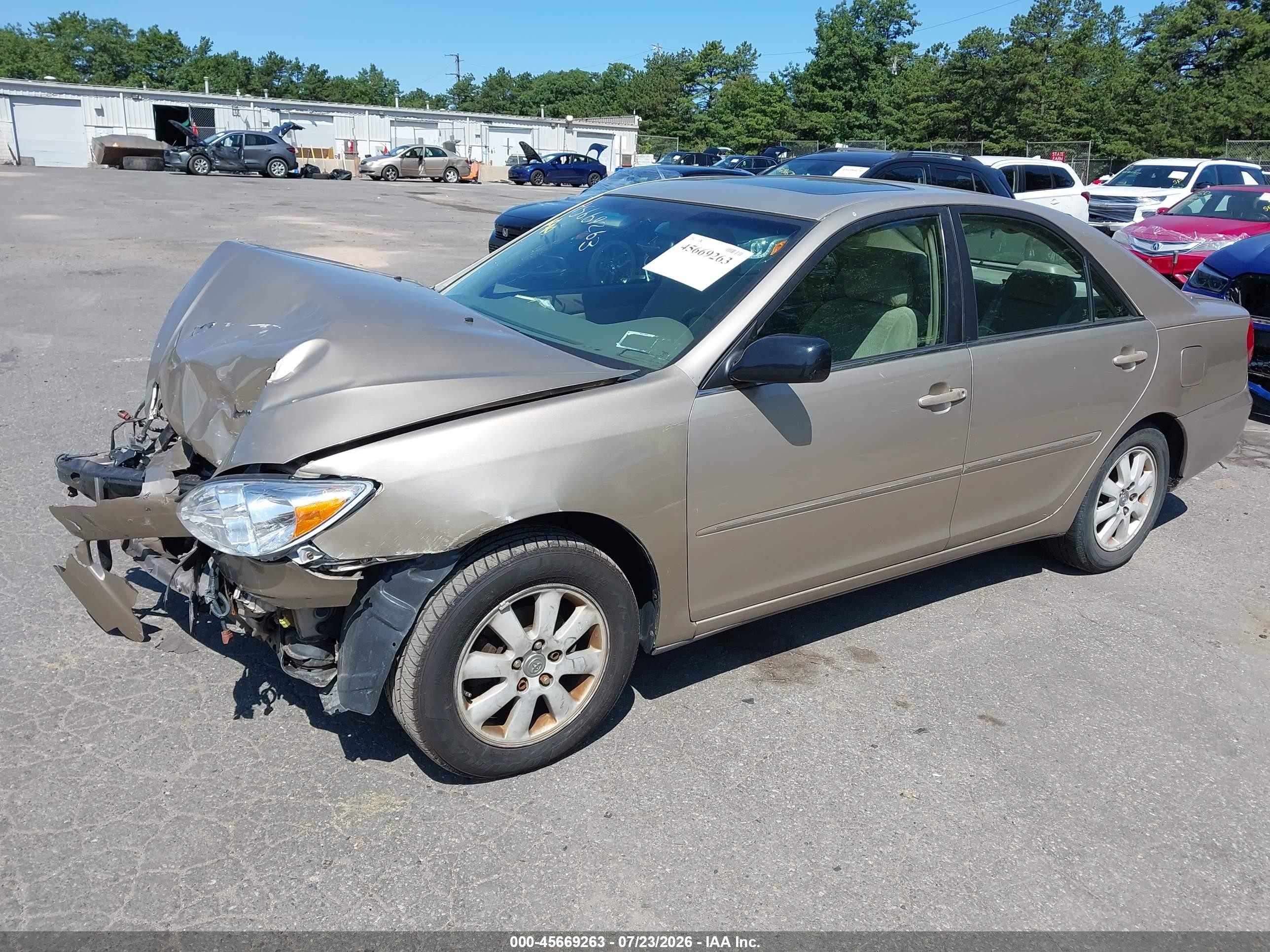 2002 Toyota Camry Xle Champagne vin: 4T1BE30K62U513869