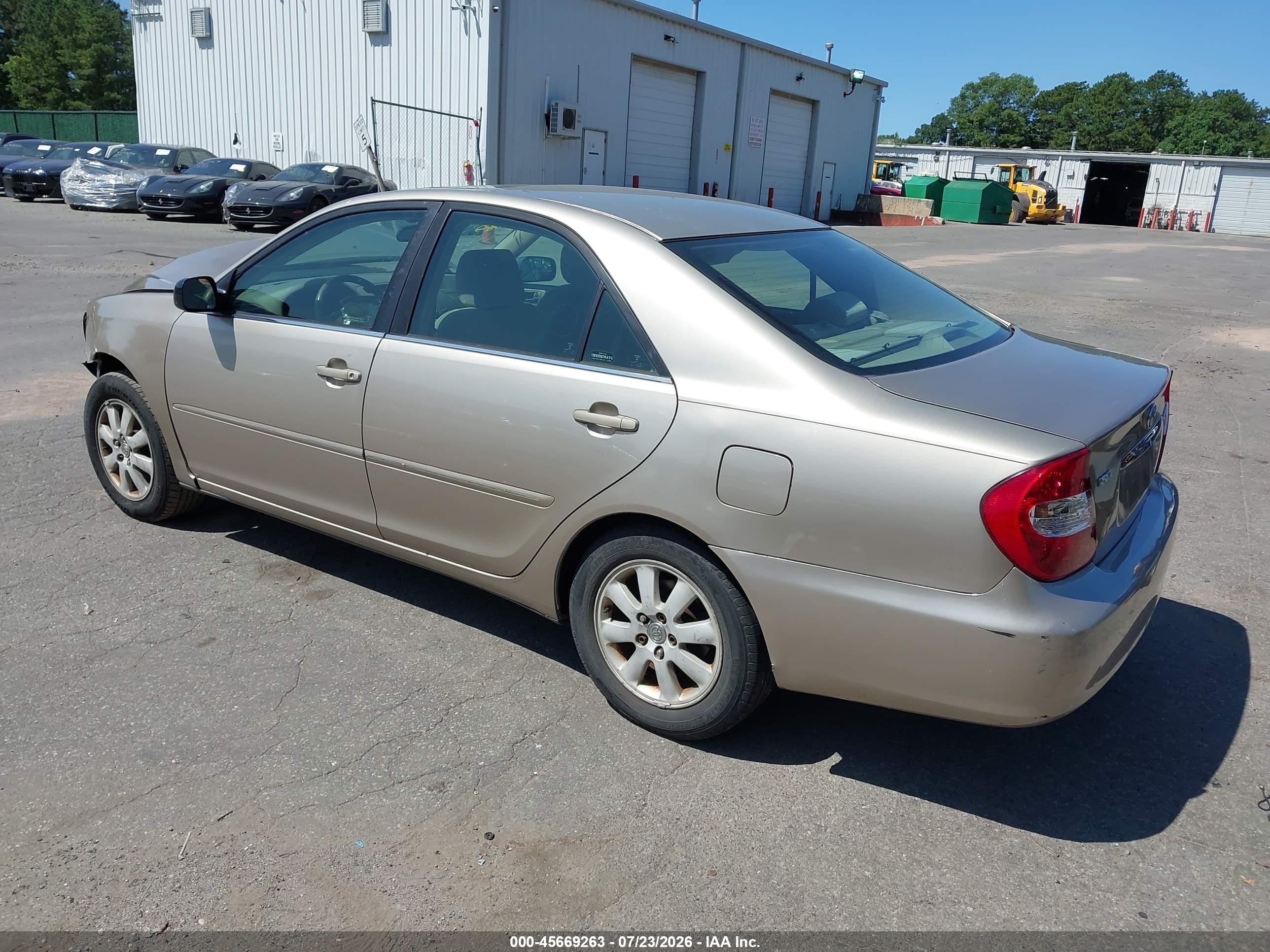 2002 Toyota Camry Xle Champagne vin: 4T1BE30K62U513869