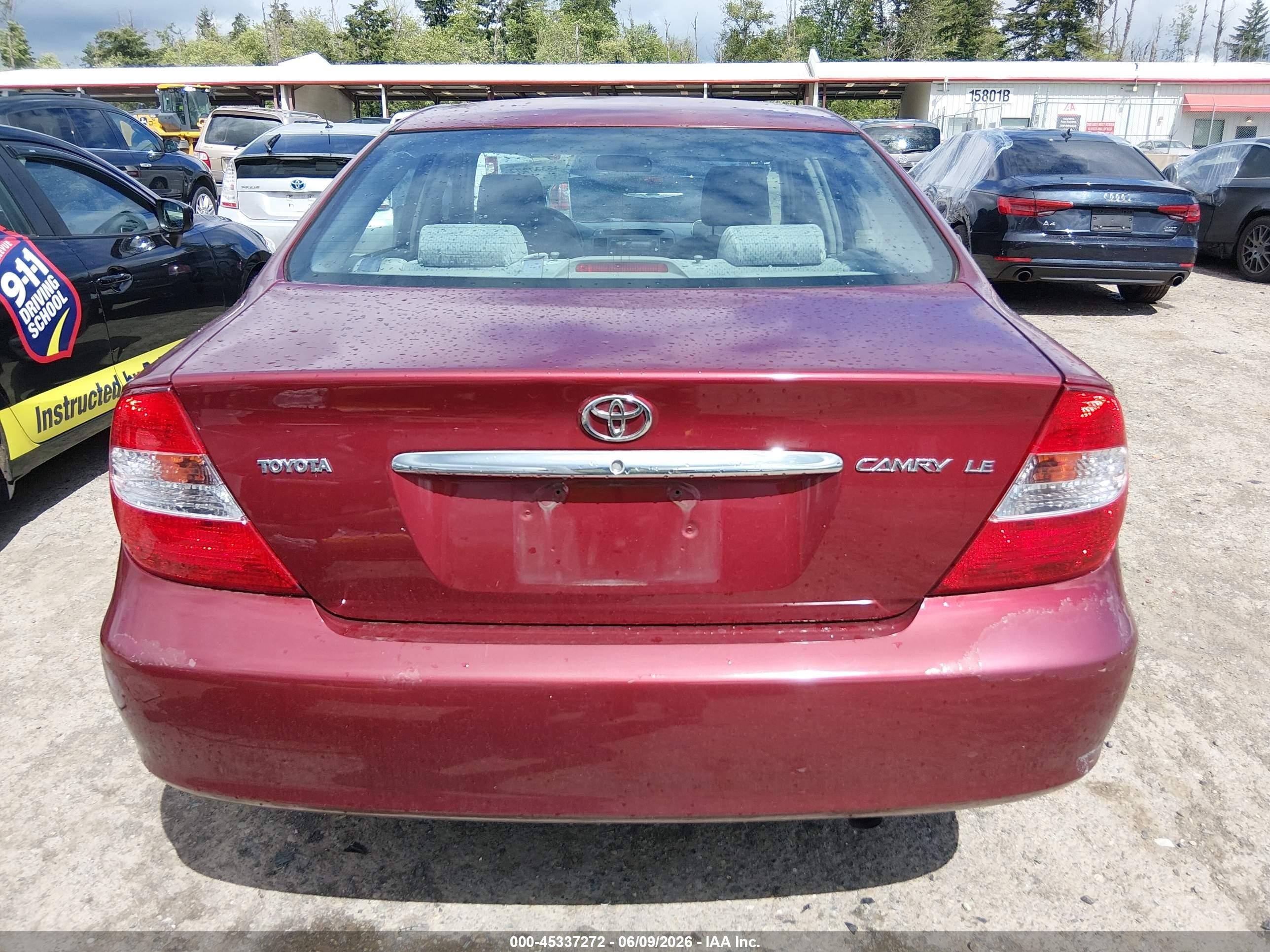 2002 Toyota Camry Le Gray vin: 4T1BE30K62U575885