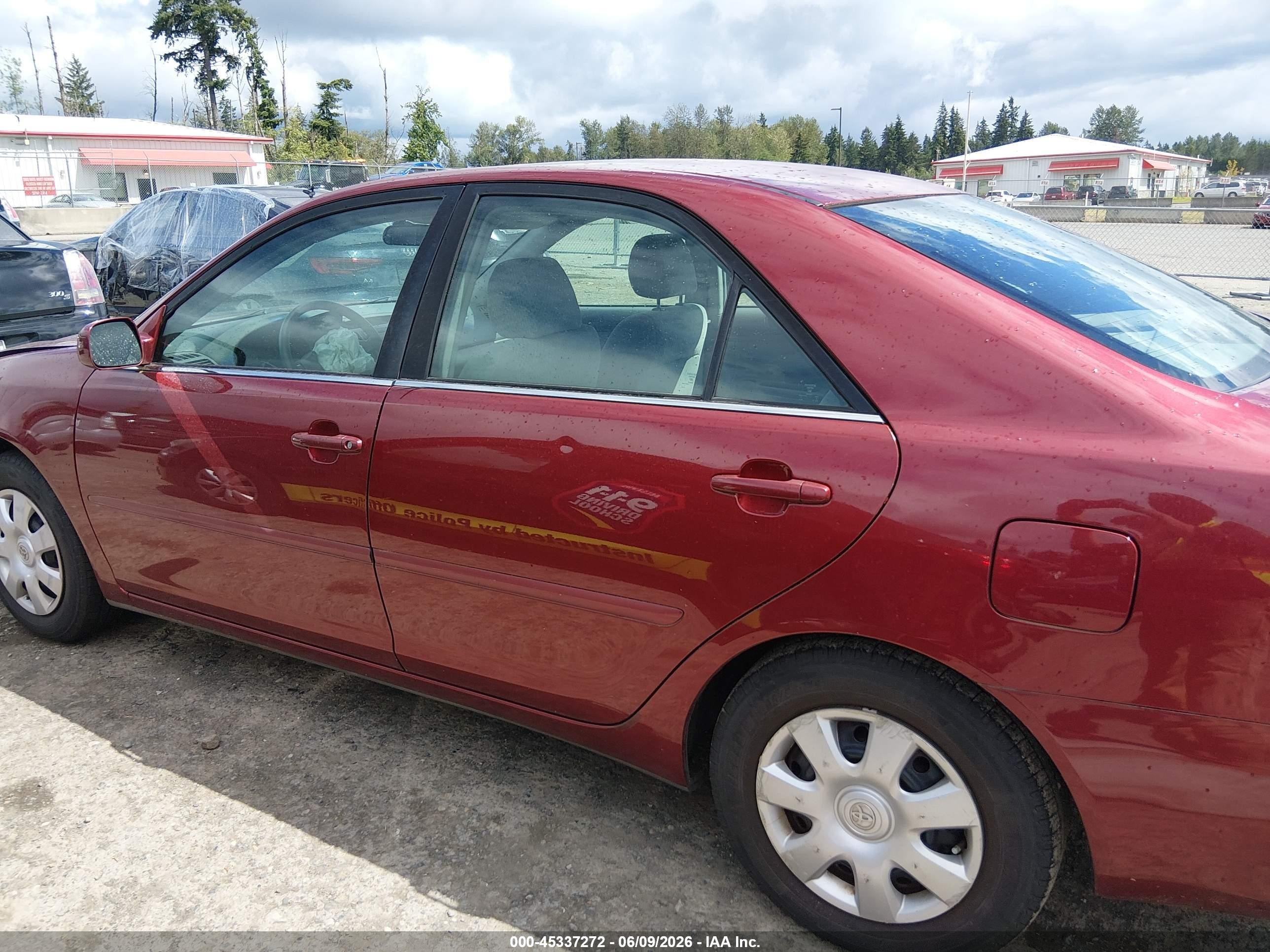 2002 Toyota Camry Le Gray vin: 4T1BE30K62U575885