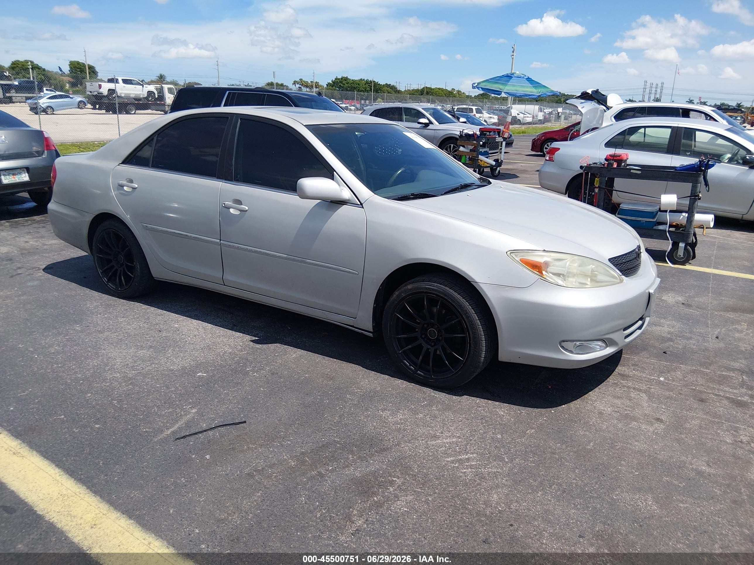 2003 Toyota Camry Xle Silver vin: 4T1BE30K63U667581