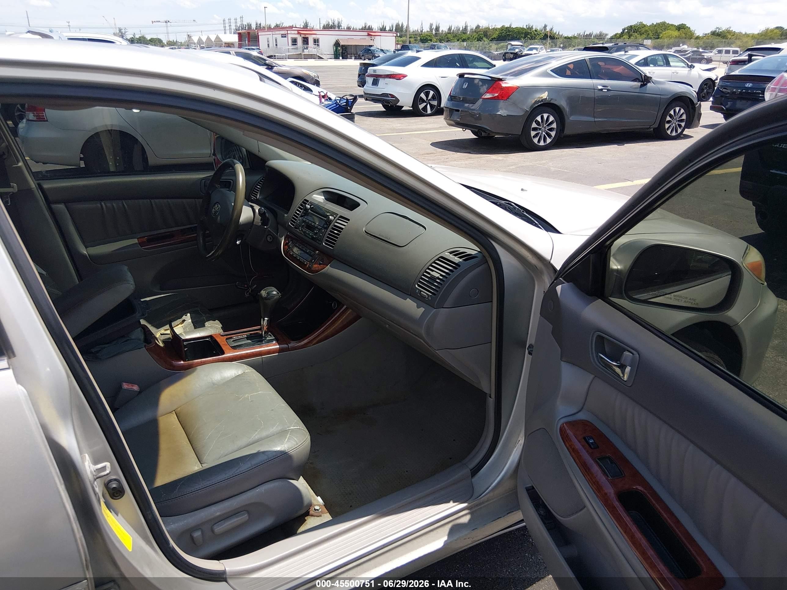 2003 Toyota Camry Xle Silver vin: 4T1BE30K63U667581