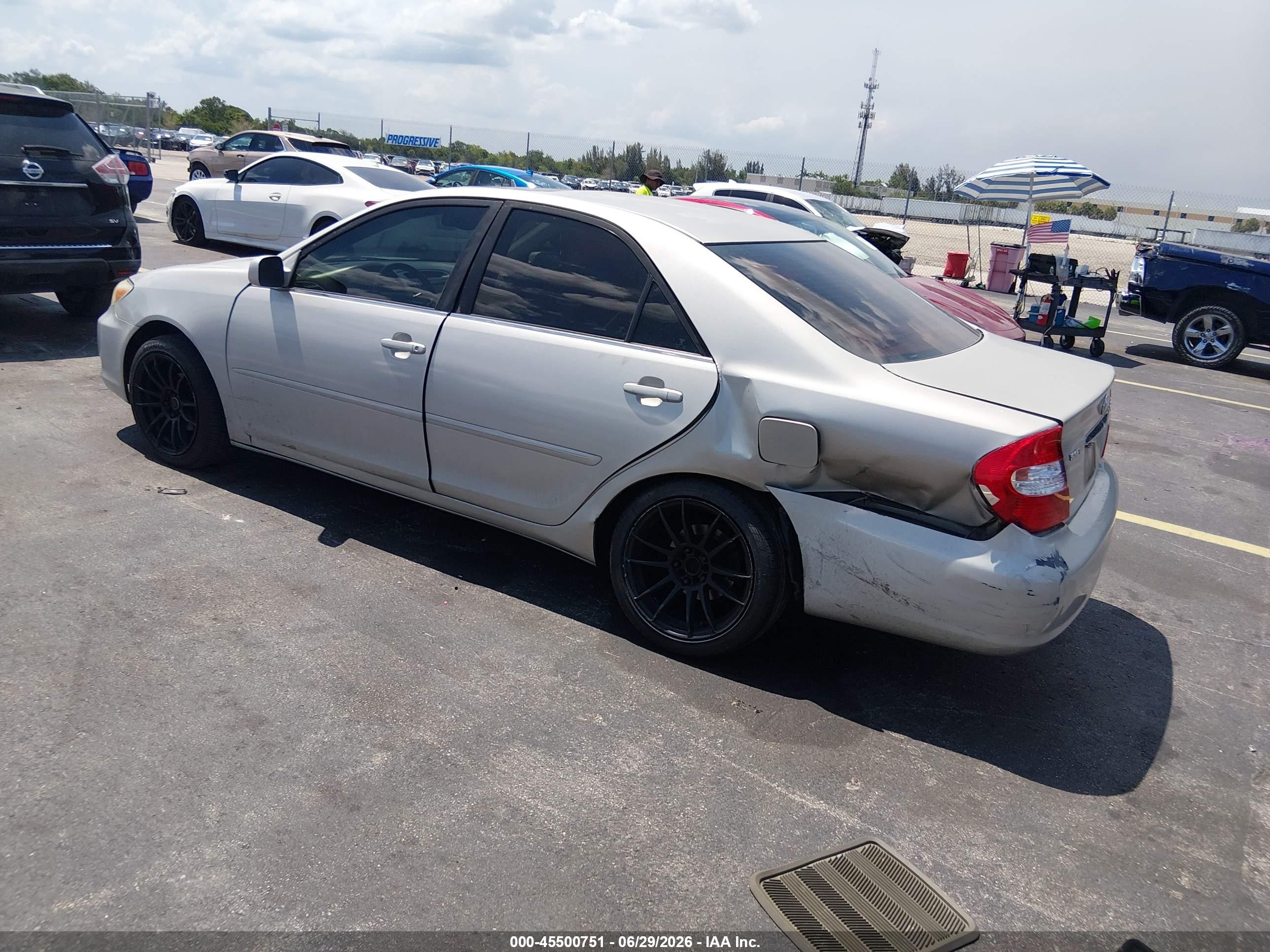 2003 Toyota Camry Xle Silver vin: 4T1BE30K63U667581