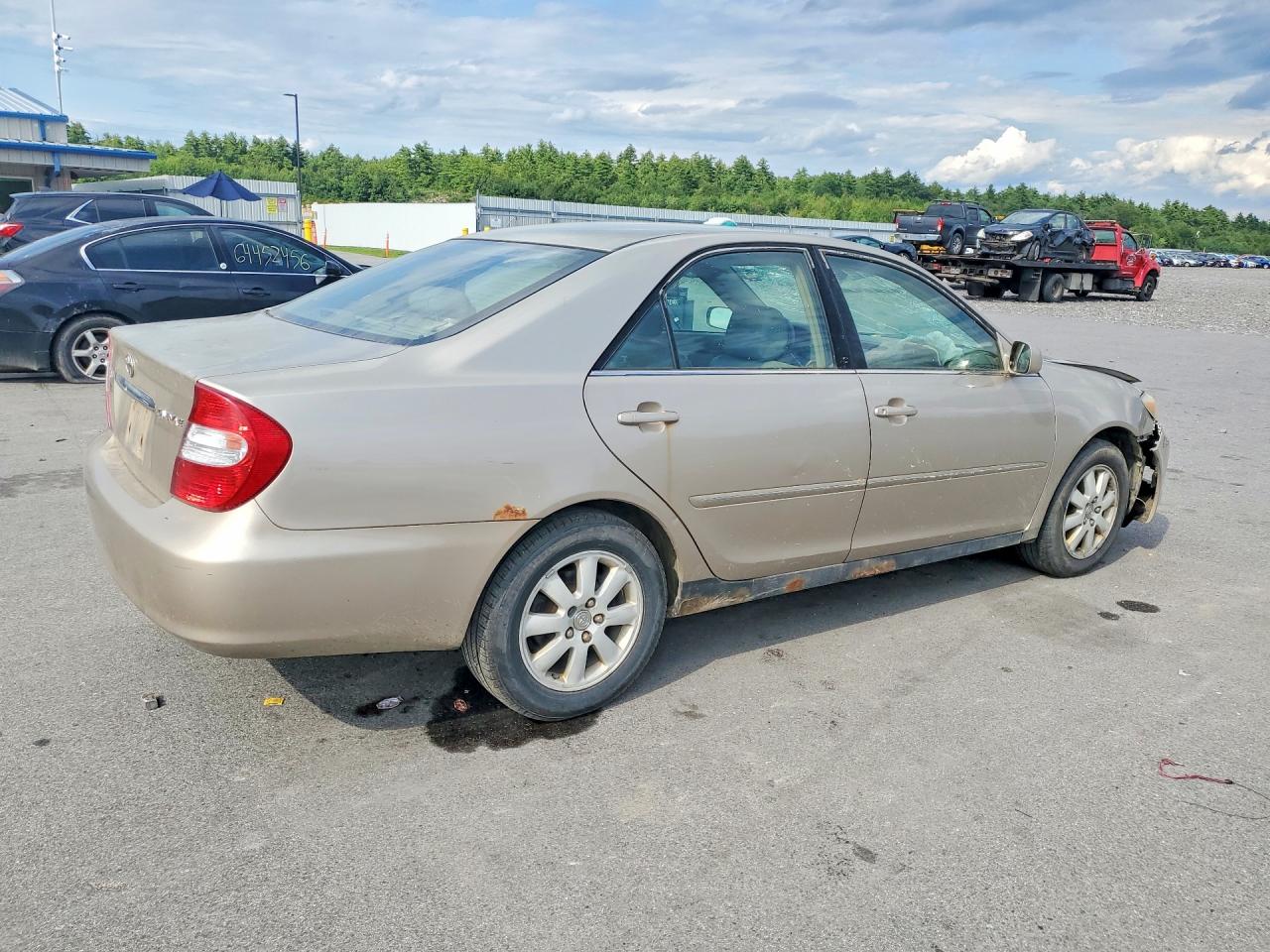 2003 Toyota Camry Xle Beige vin: 4T1BE30K63U678659