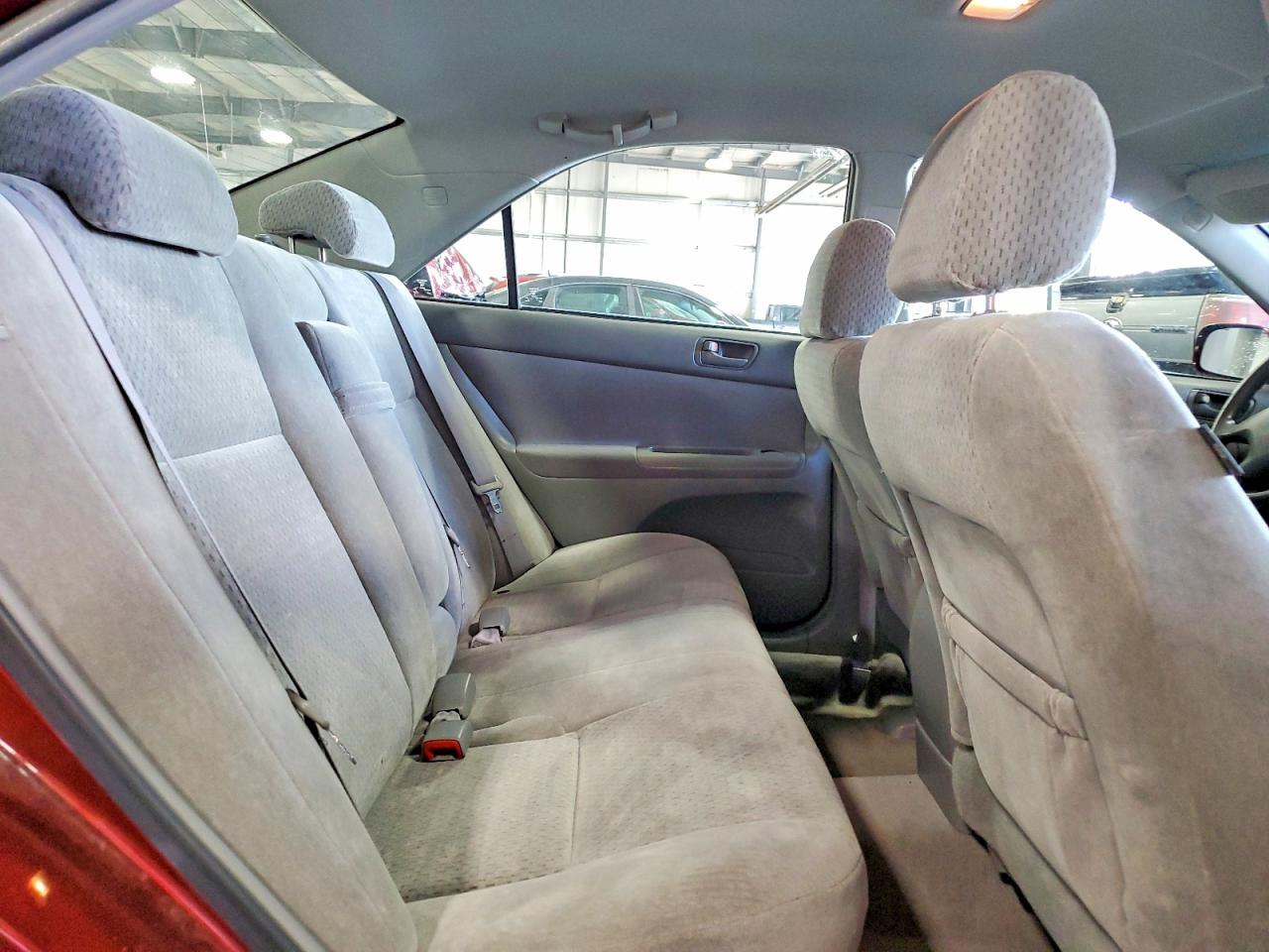 2004 Toyota Camry Le Maroon vin: 4T1BE30K64U367914