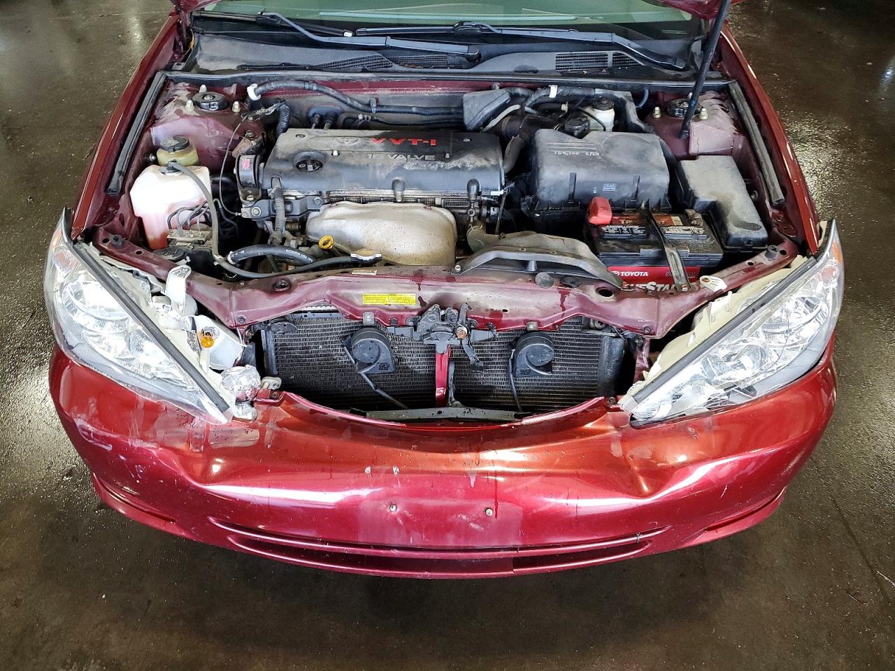 2004 Toyota Camry Le Maroon vin: 4T1BE30K64U367914