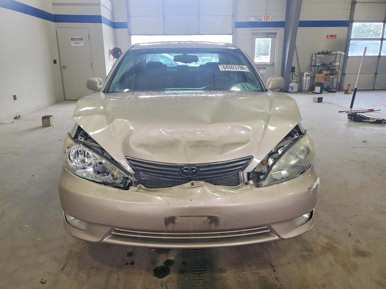 2005 Toyota Camry Xle Beige vin: 4T1BE30K65U008404