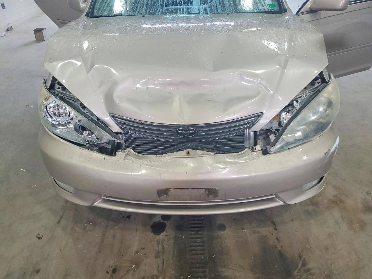 2005 Toyota Camry Xle Beige vin: 4T1BE30K65U008404