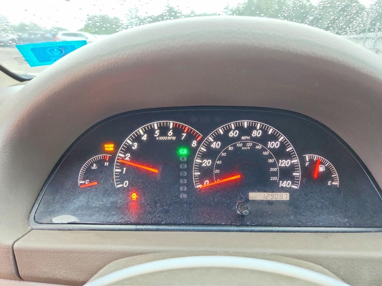 2005 Toyota Camry Le Gold vin: 4T1BE30K65U077190