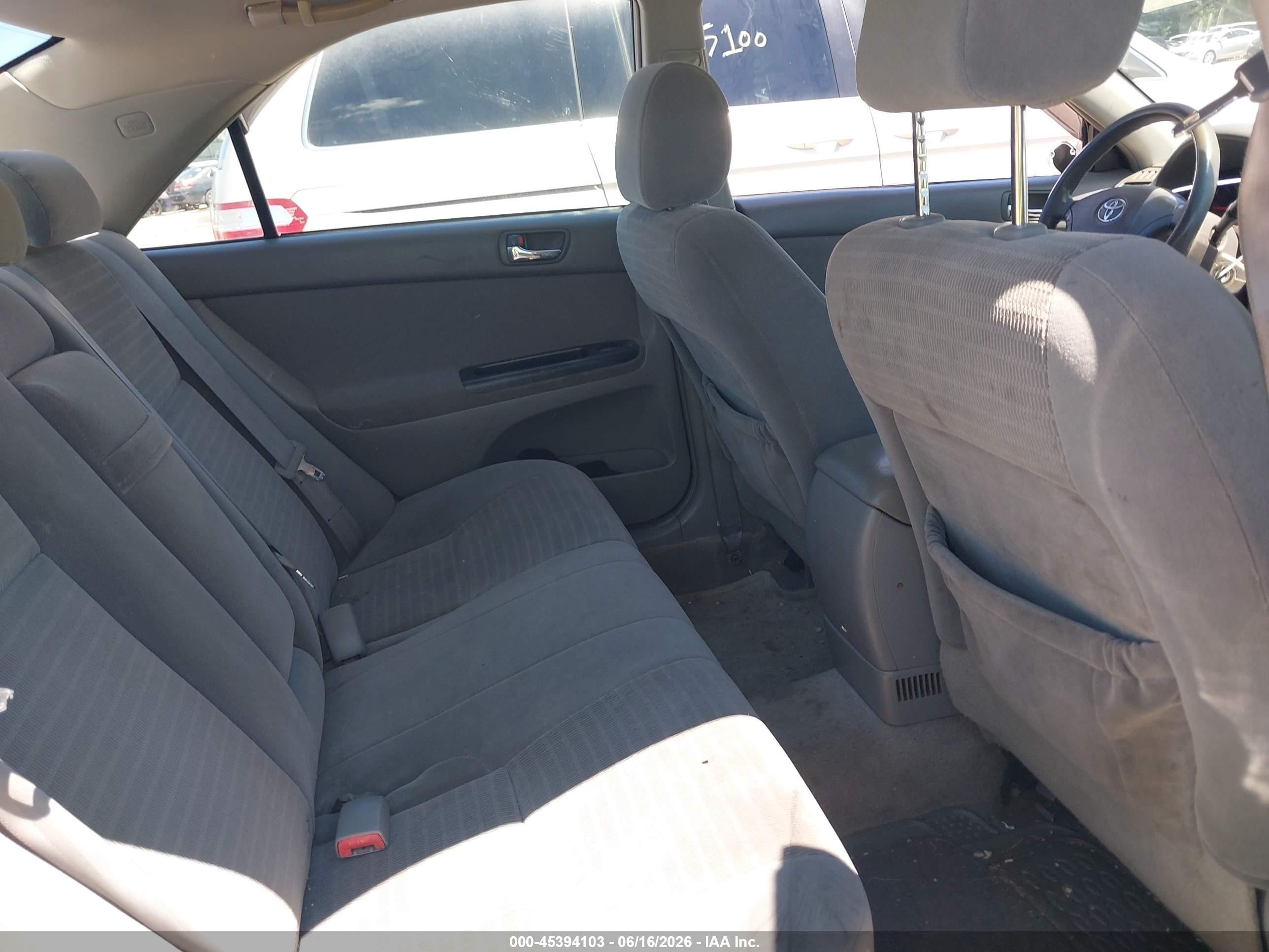 2005 Toyota Camry Le Gray vin: 4T1BE30K65U077657