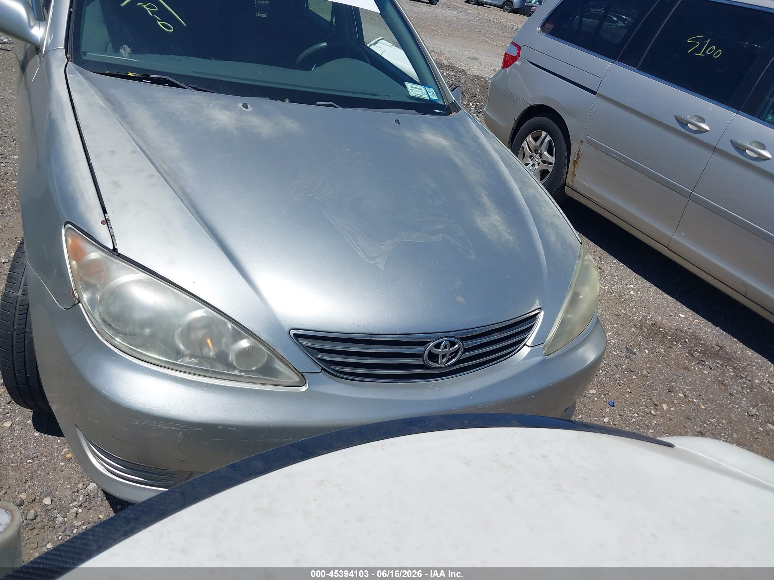 2005 Toyota Camry Le Gray vin: 4T1BE30K65U077657