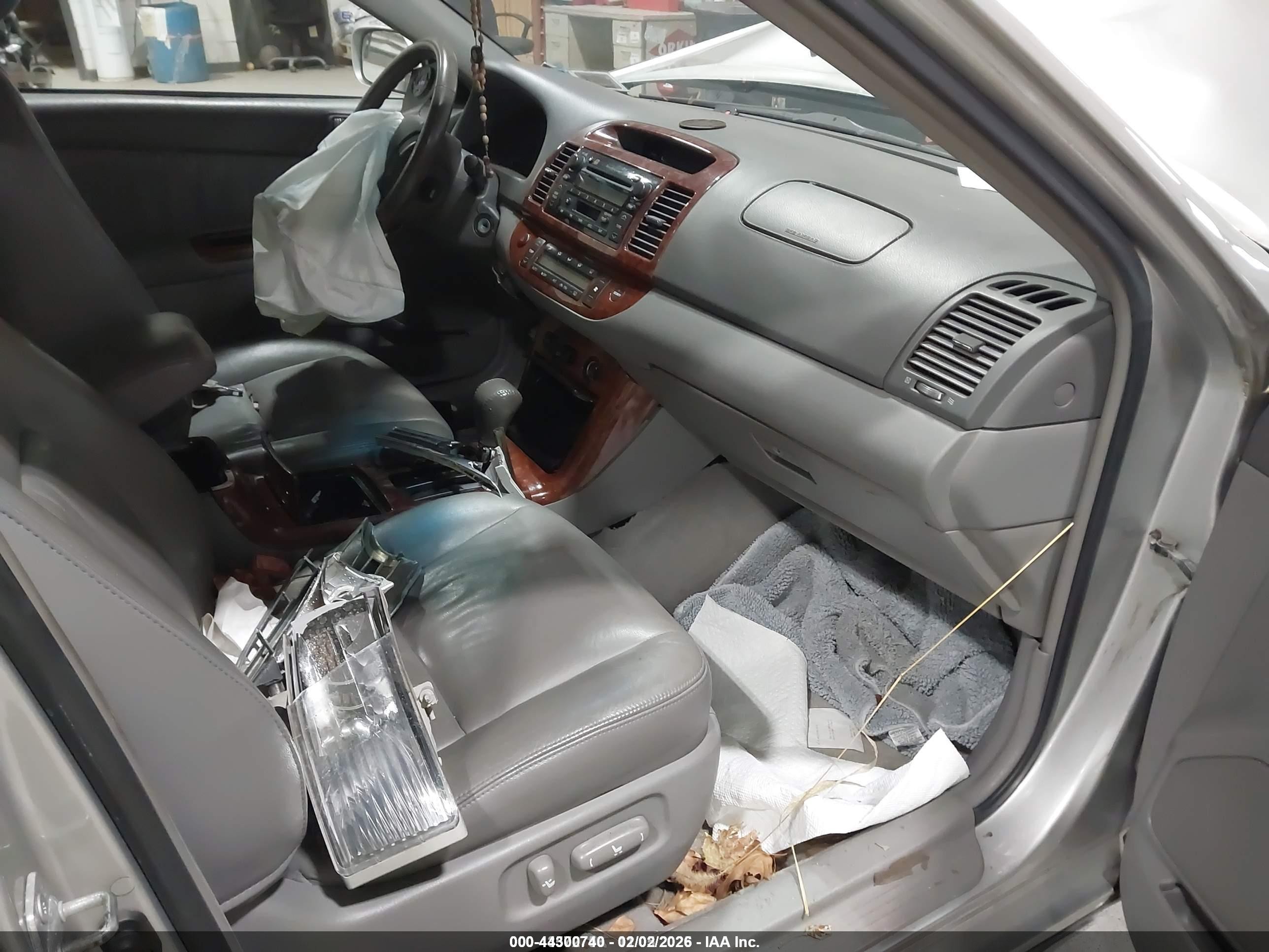 2005 Toyota Camry Xle Gray vin: 4T1BE30K65U588463