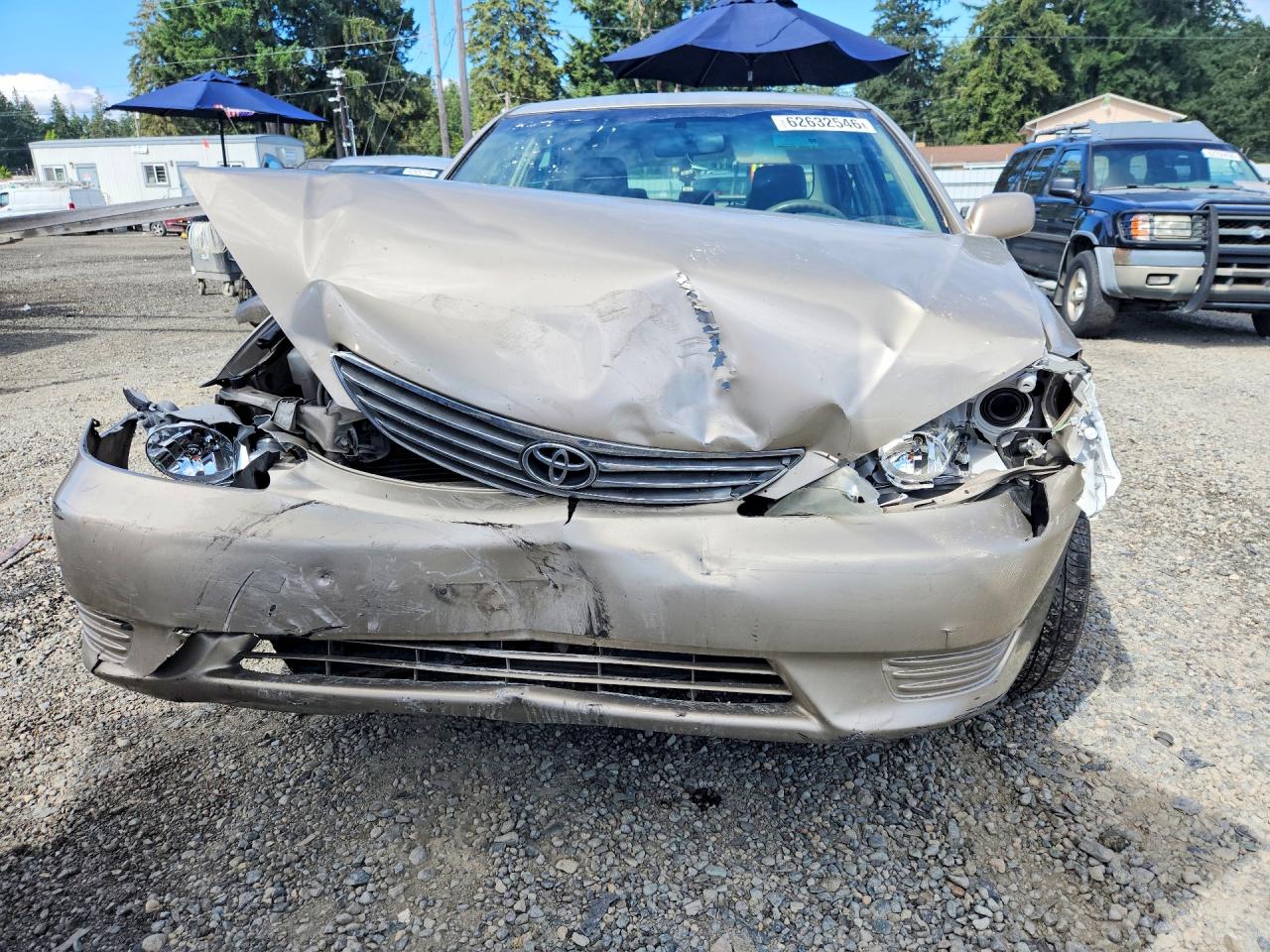 2005 Toyota Camry Le Tan vin: 4T1BE30K65U625950