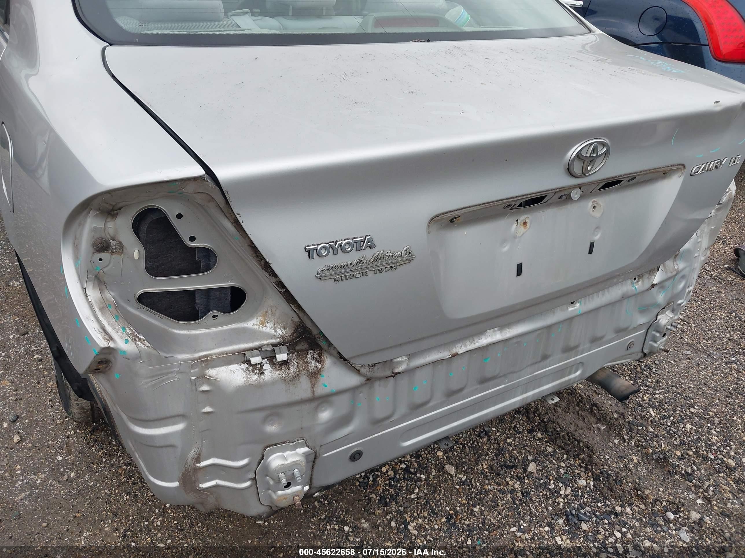 2006 Toyota Camry Le Silver vin: 4T1BE30K66U138202