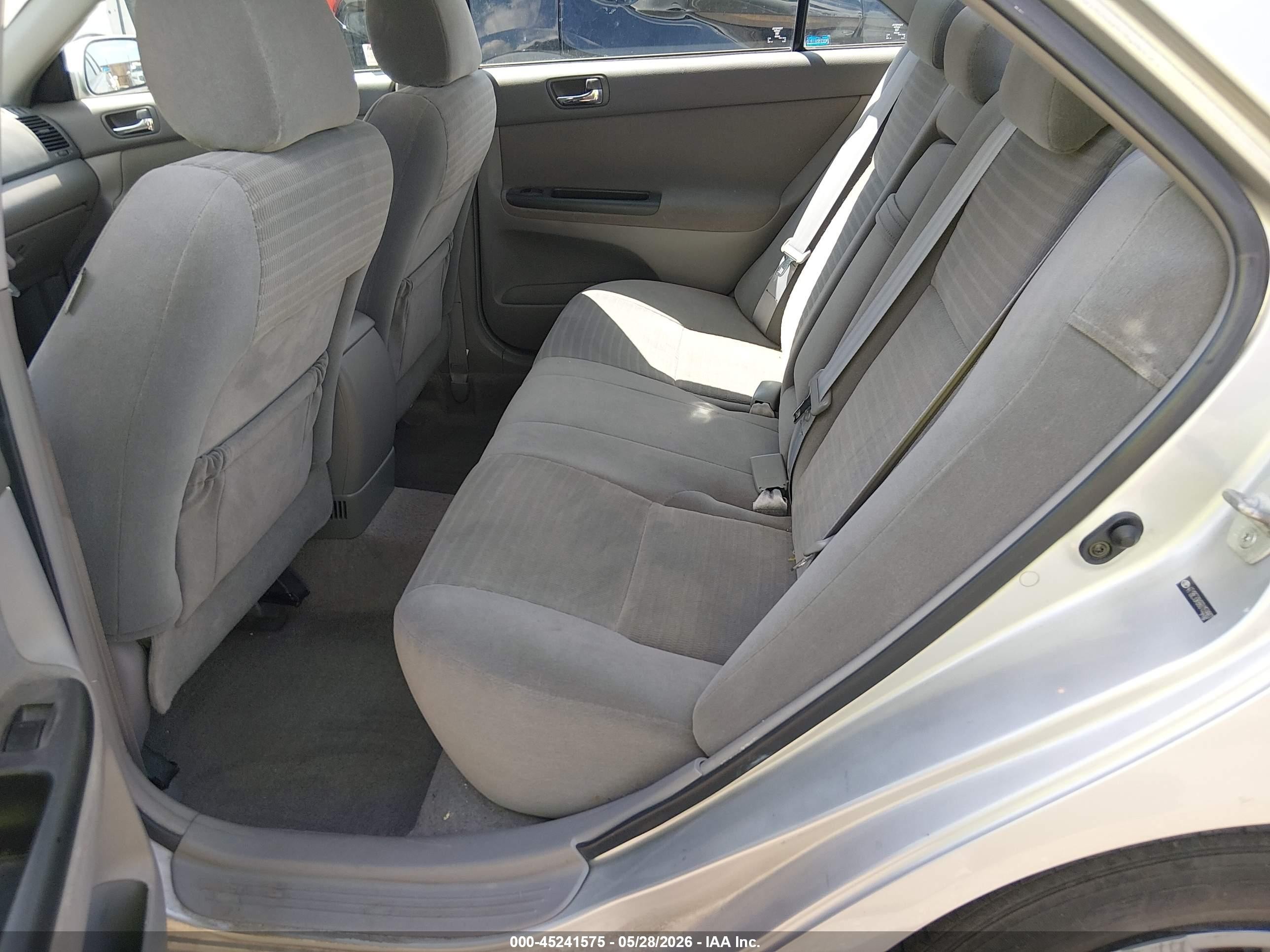 2006 Toyota Camry Le Silver vin: 4T1BE30K66U159907
