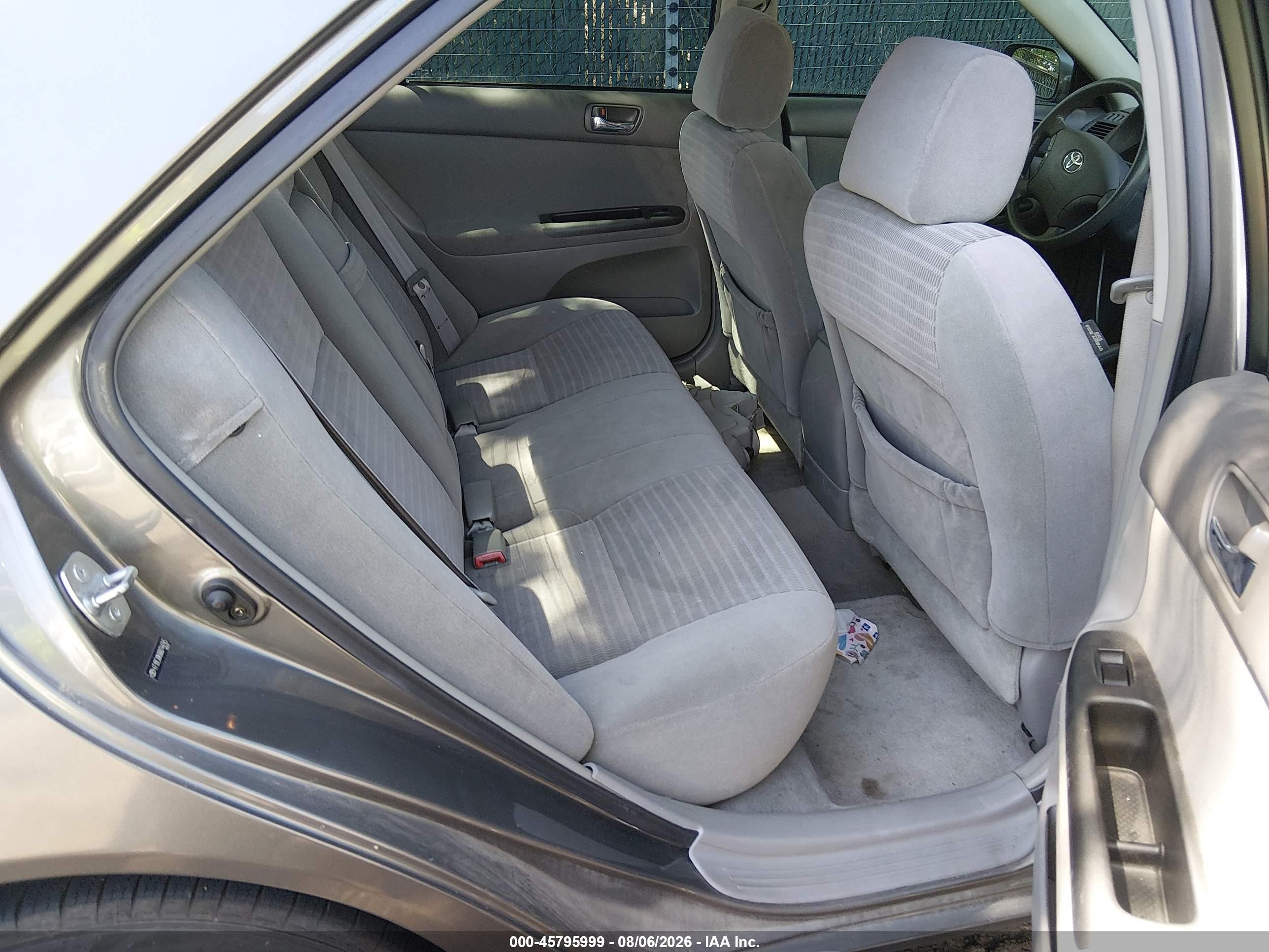 2006 Toyota Camry Le Gray vin: 4T1BE30K66U744745