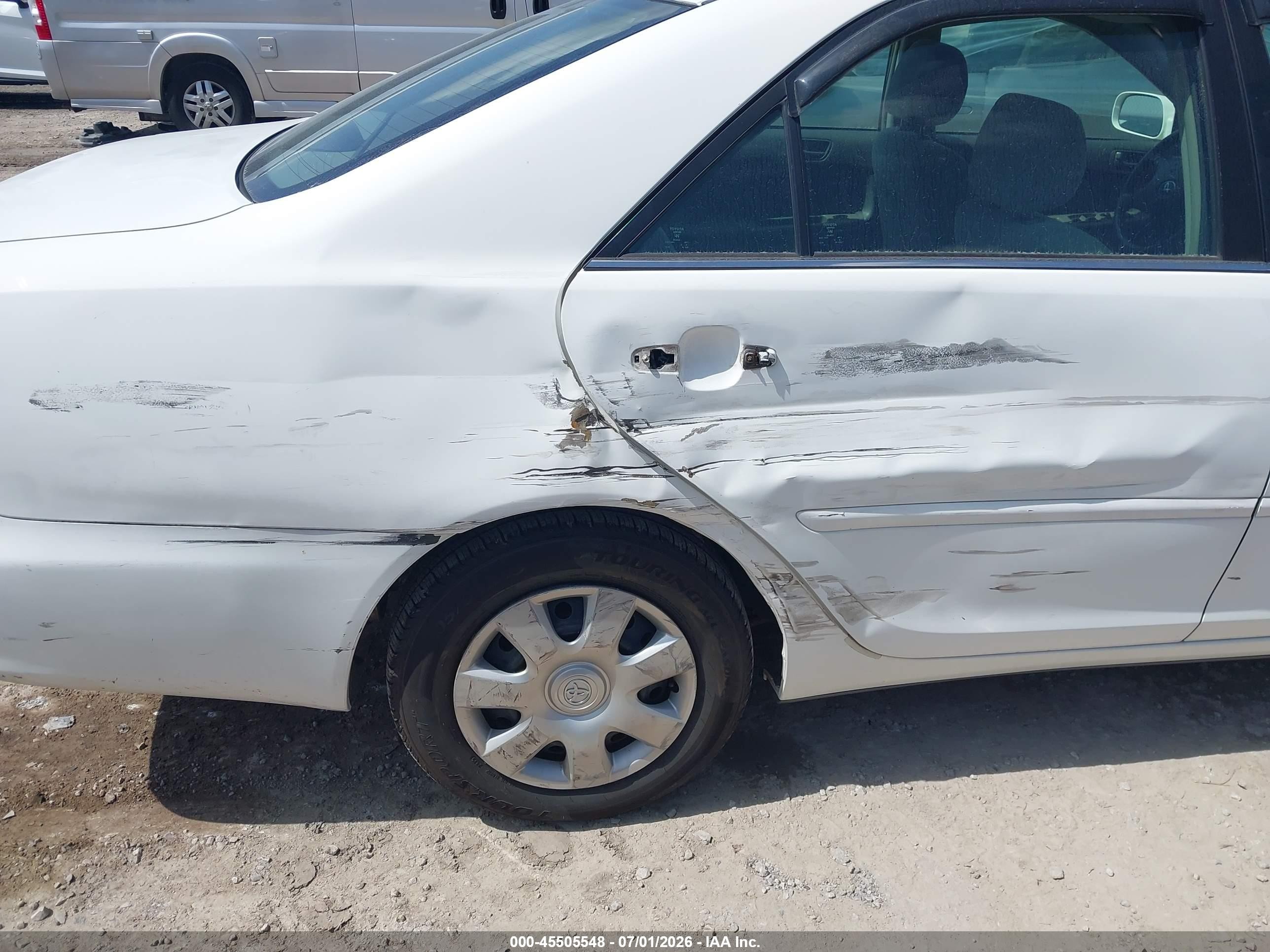 2003 Toyota Camry Le White vin: 4T1BE30K73U147406