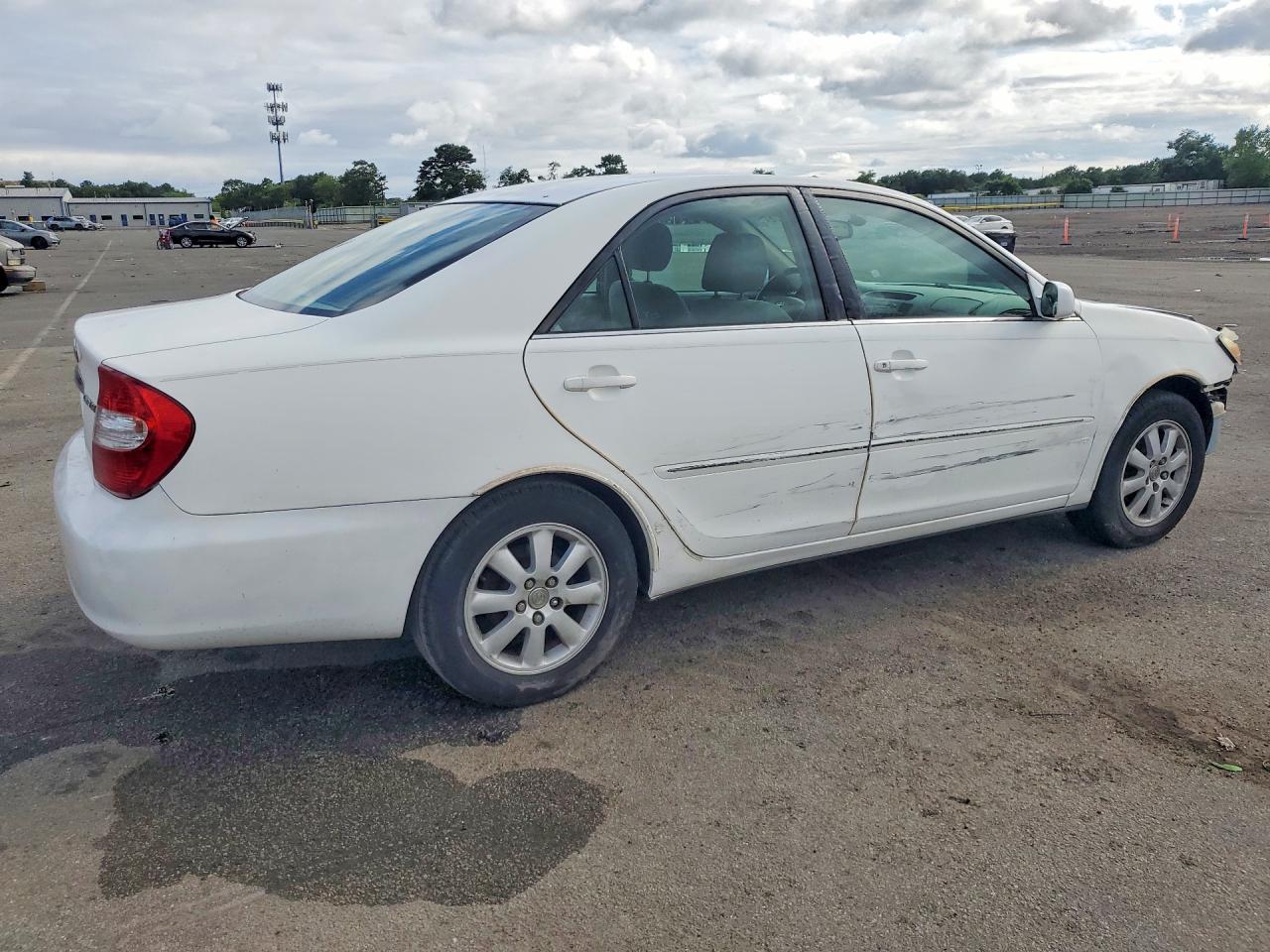 2003 Toyota Camry Xle White vin: 4T1BE30K73U242127