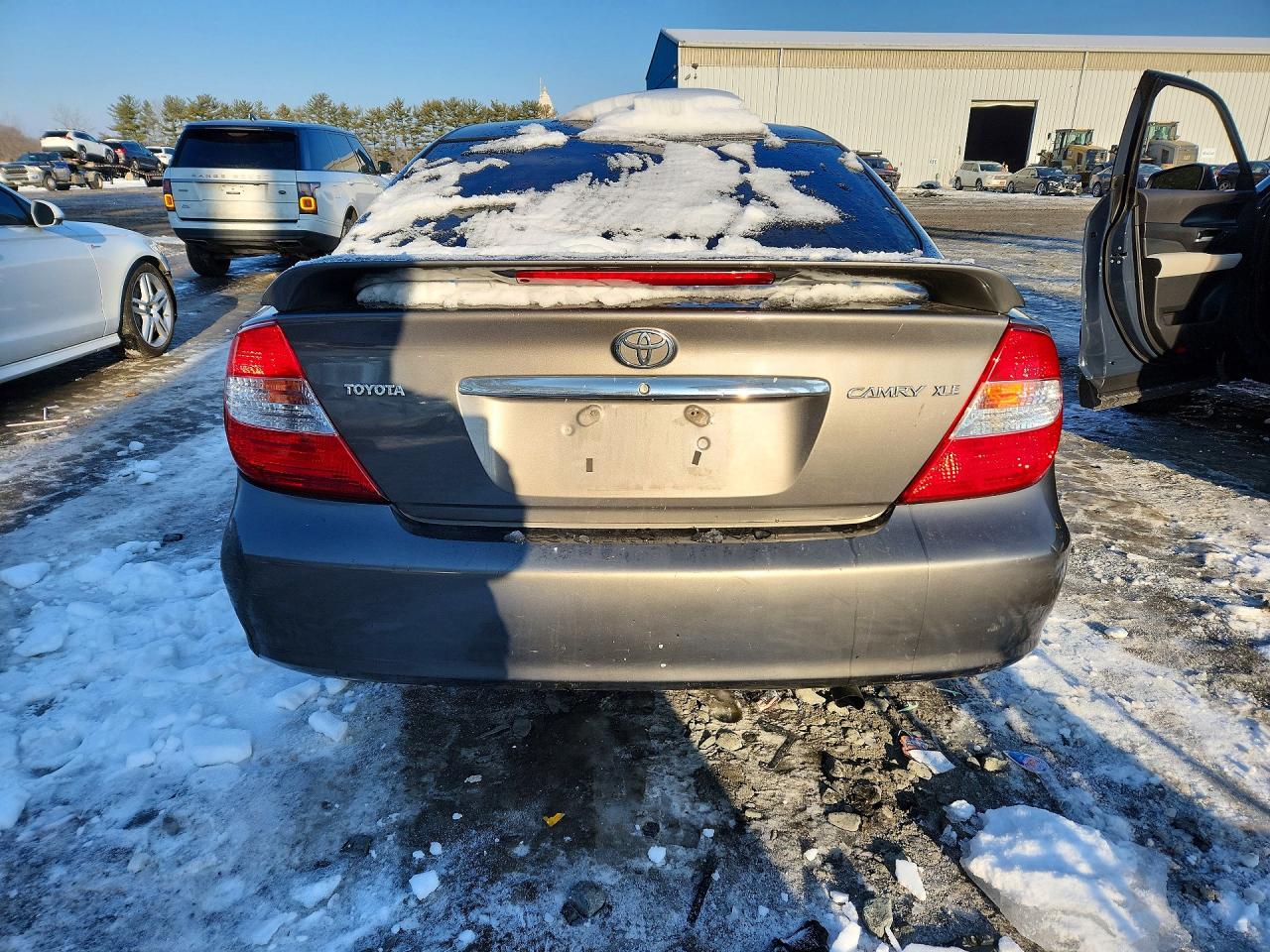 2003 Toyota Camry Le Gold vin: 4T1BE30K73U672322