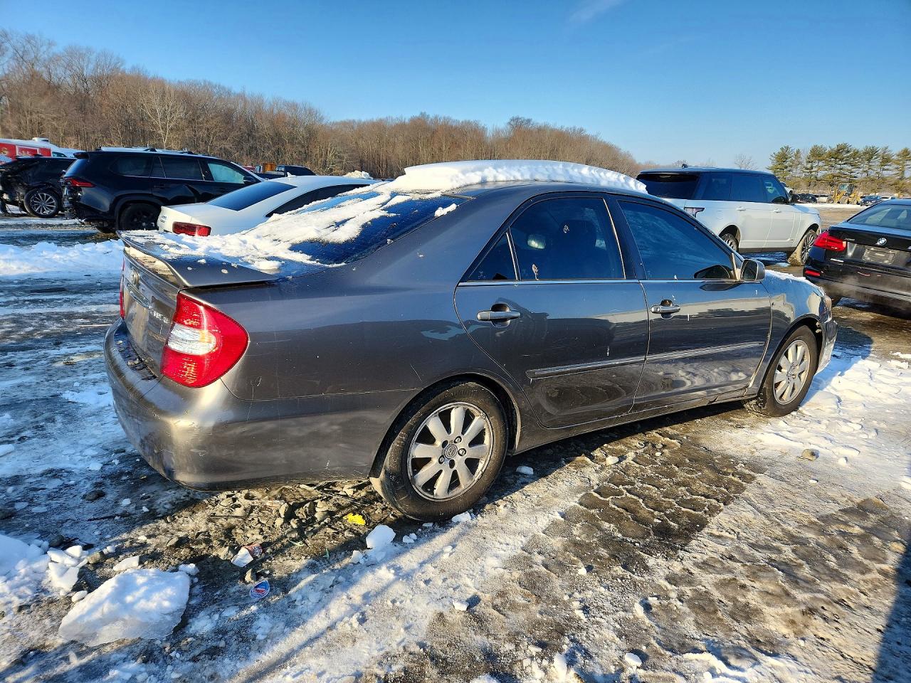 2003 Toyota Camry Le Gold vin: 4T1BE30K73U672322