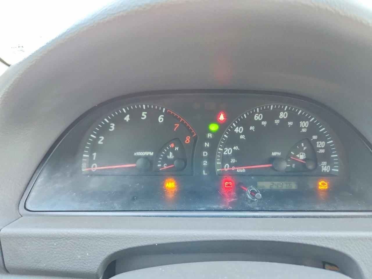 2003 Toyota Camry Le Gold vin: 4T1BE30K73U672322