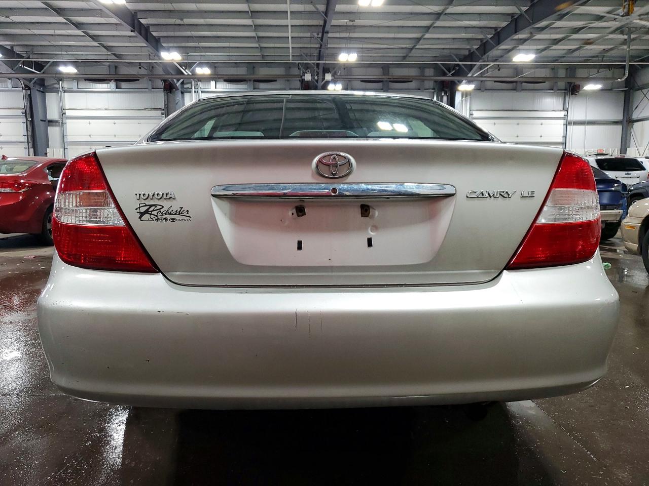 2004 Toyota Camry Le Silver vin: 4T1BE30K74U835004